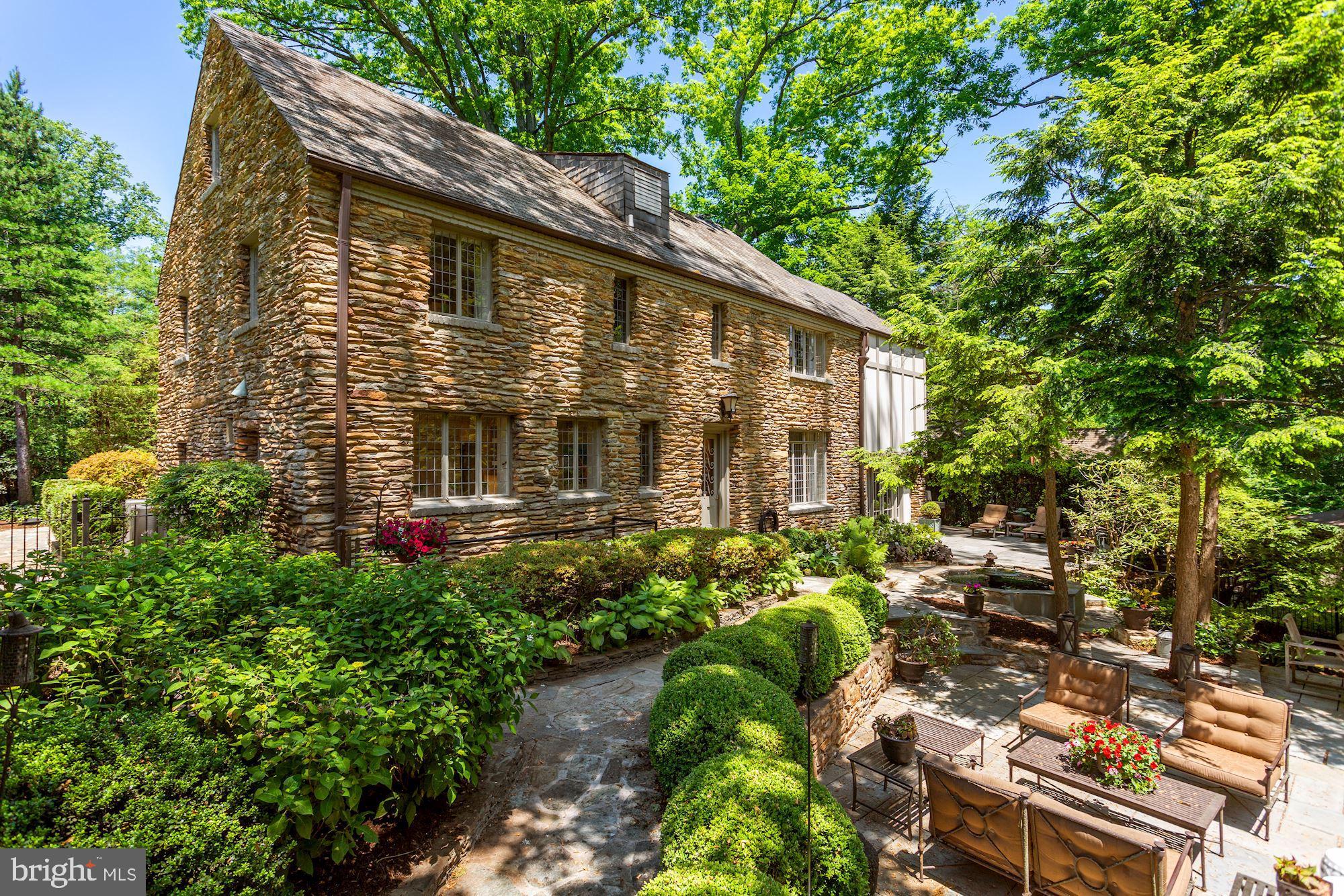 FOREST HILLS - Residential