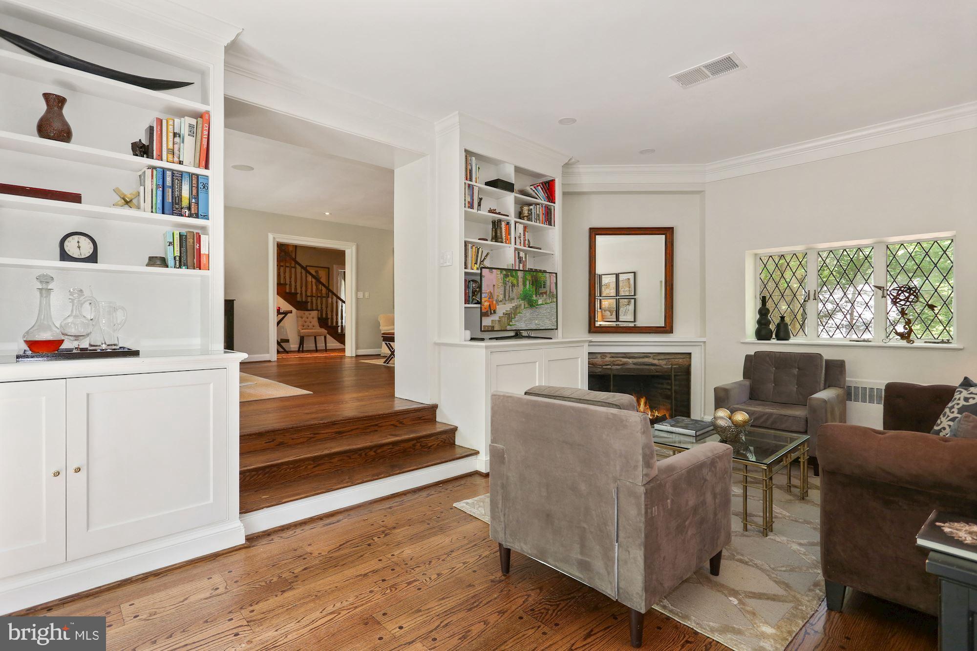 FOREST HILLS - Residential