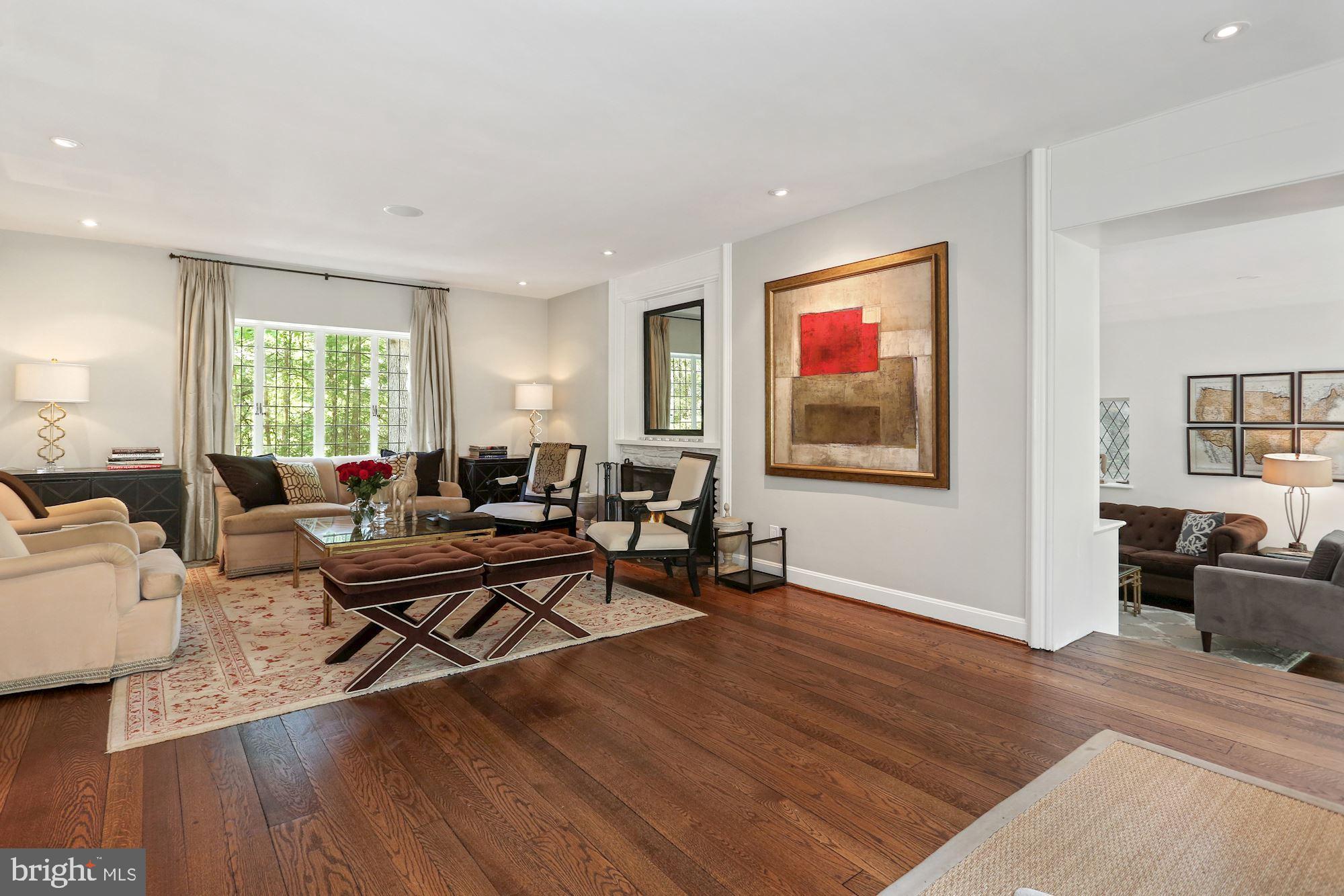 FOREST HILLS - Residential
