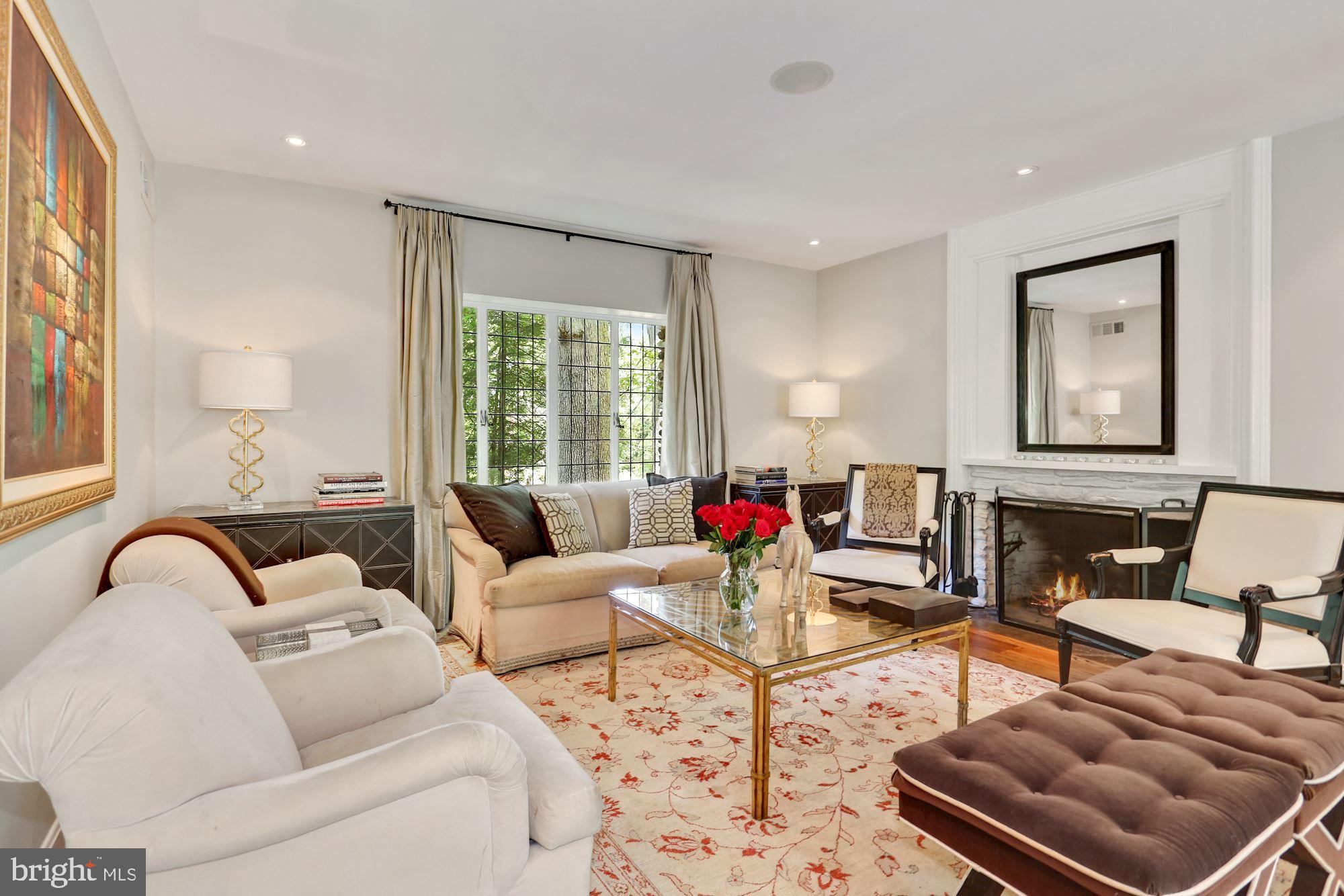 FOREST HILLS - Residential