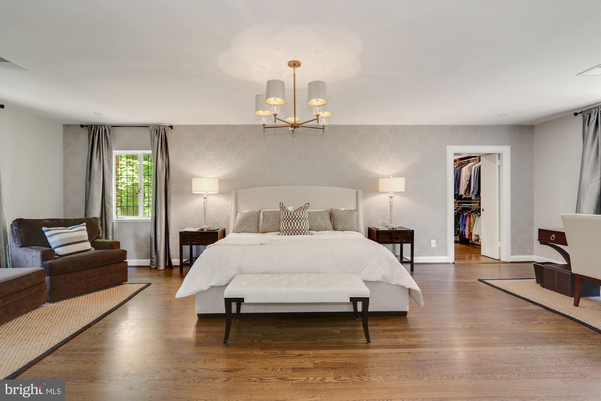 FOREST HILLS - Residential