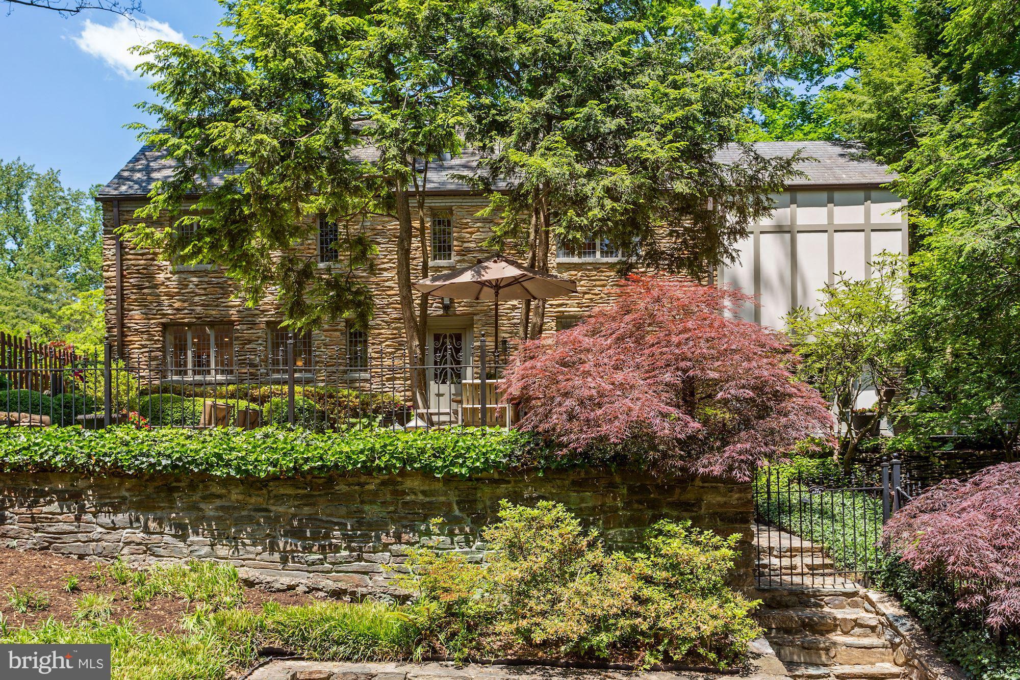 FOREST HILLS - Residential