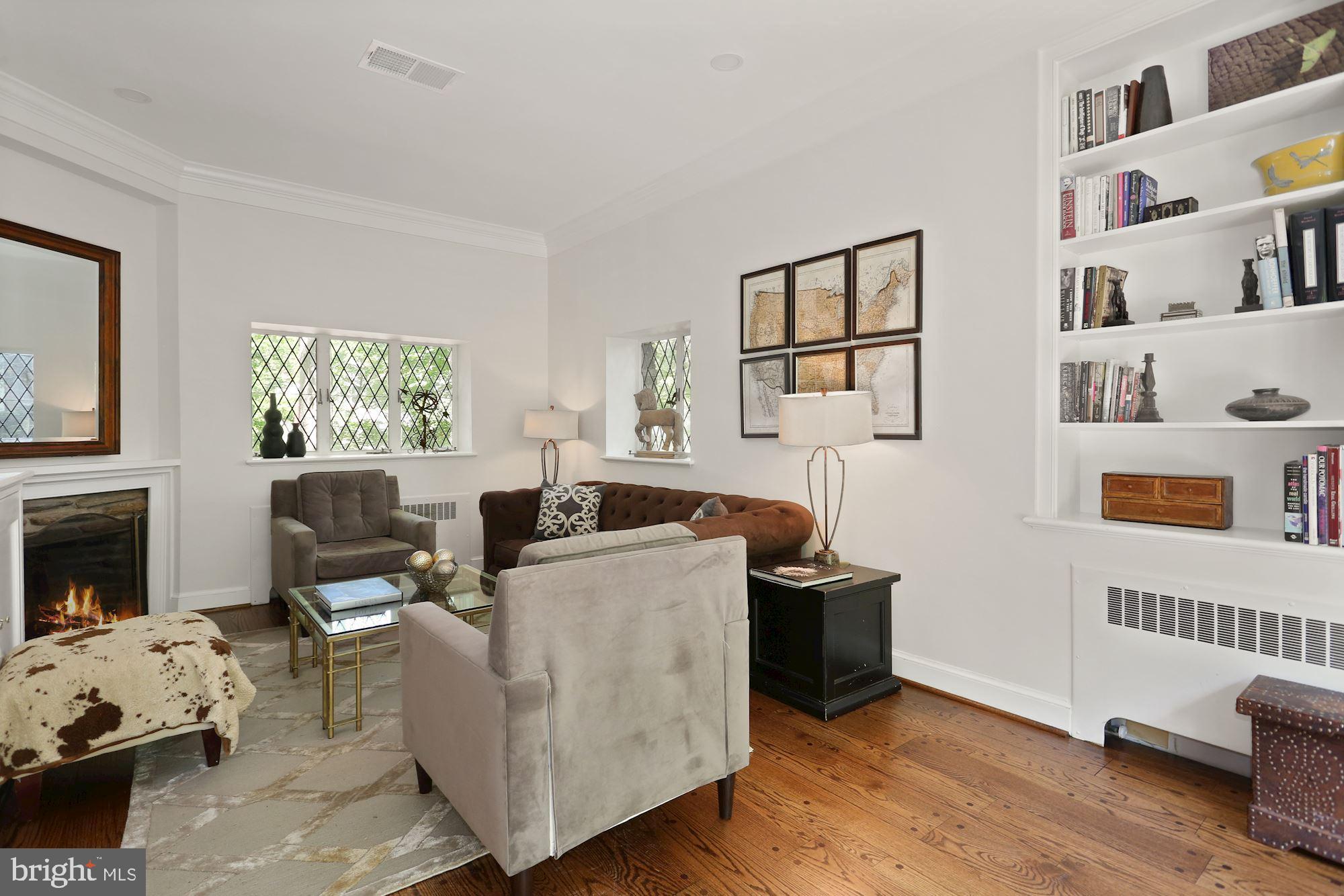 FOREST HILLS - Residential