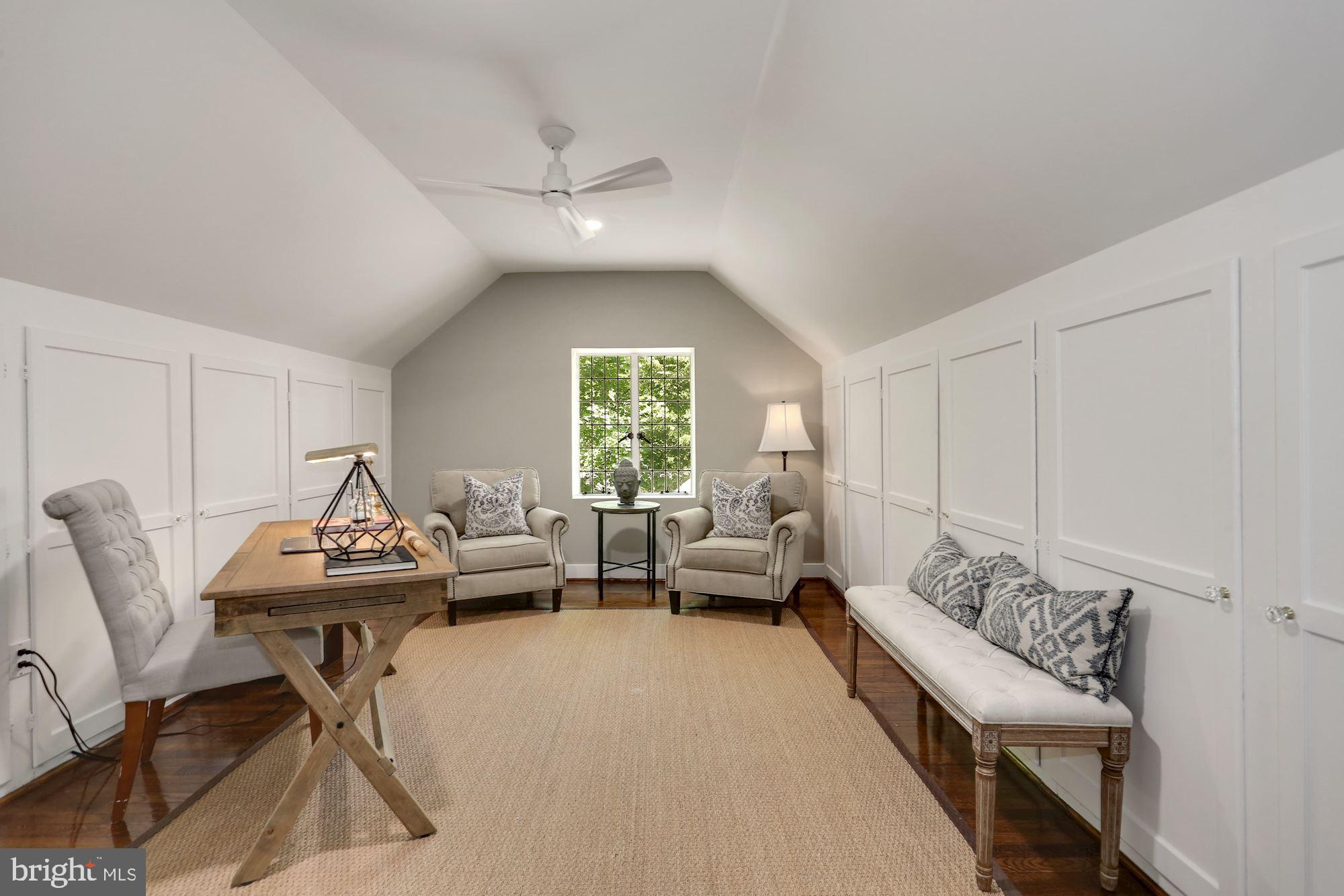 FOREST HILLS - Residential