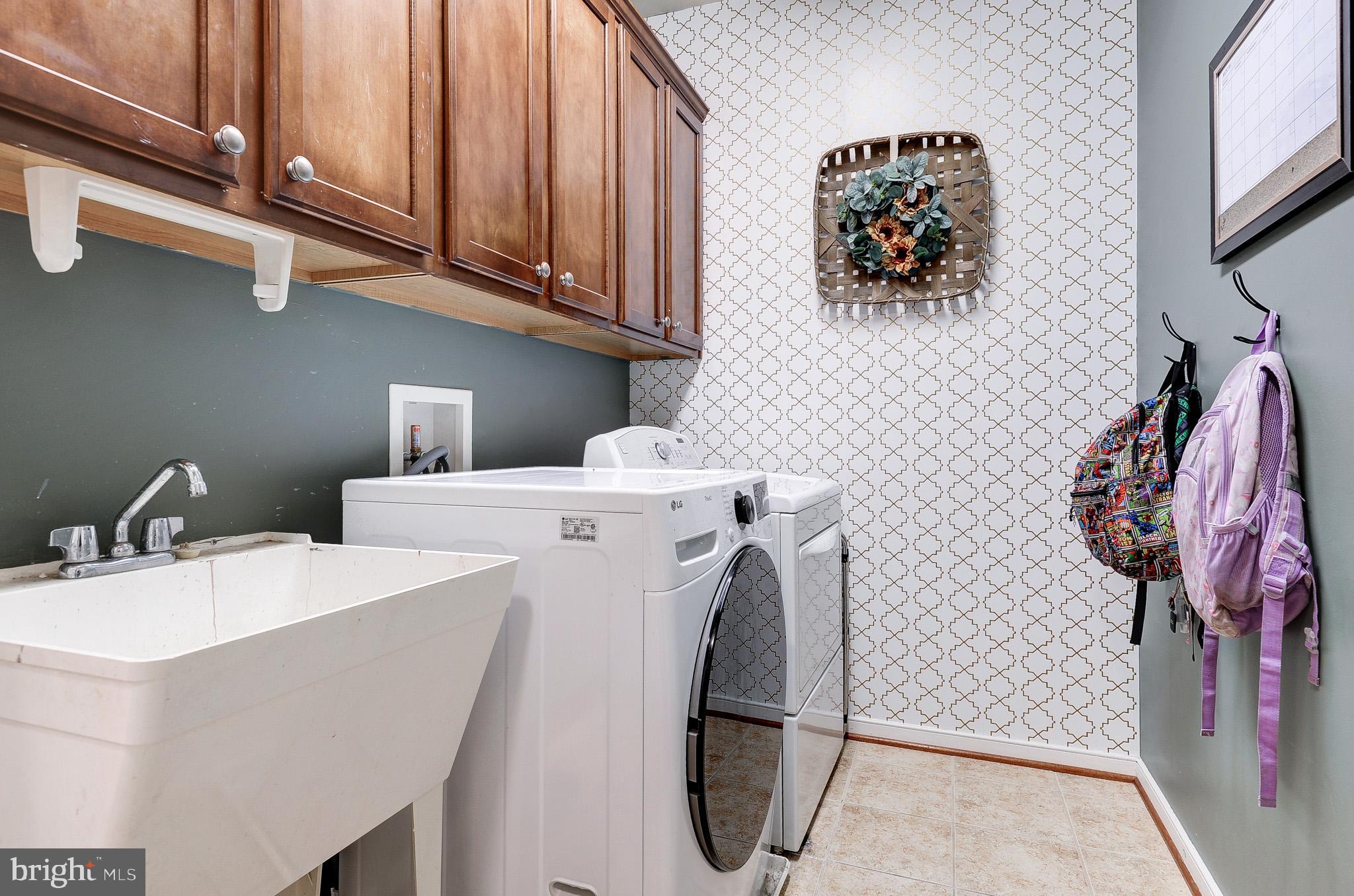 HILLS OF AQUIA - Residential