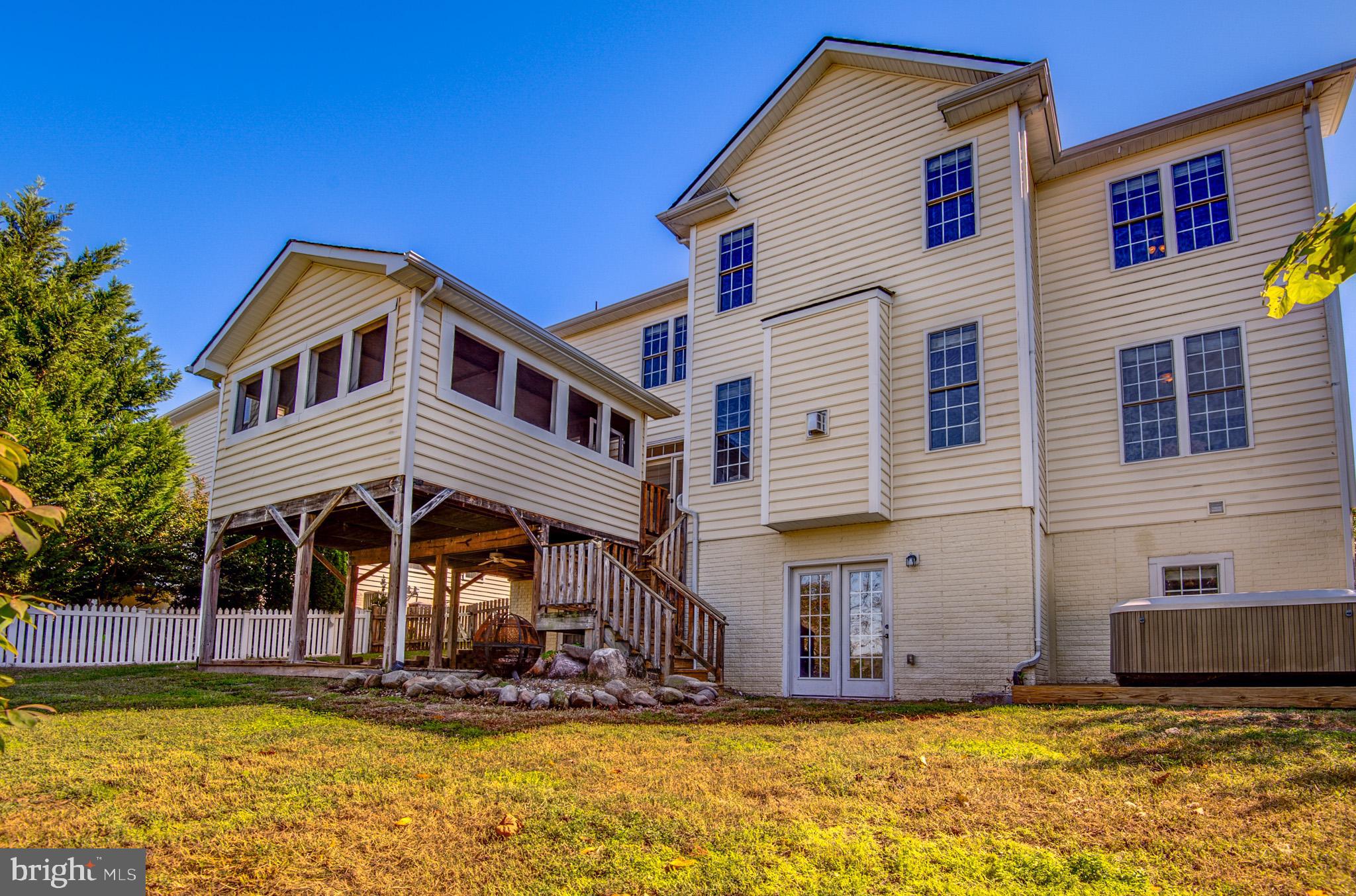 HILLS OF AQUIA - Residential