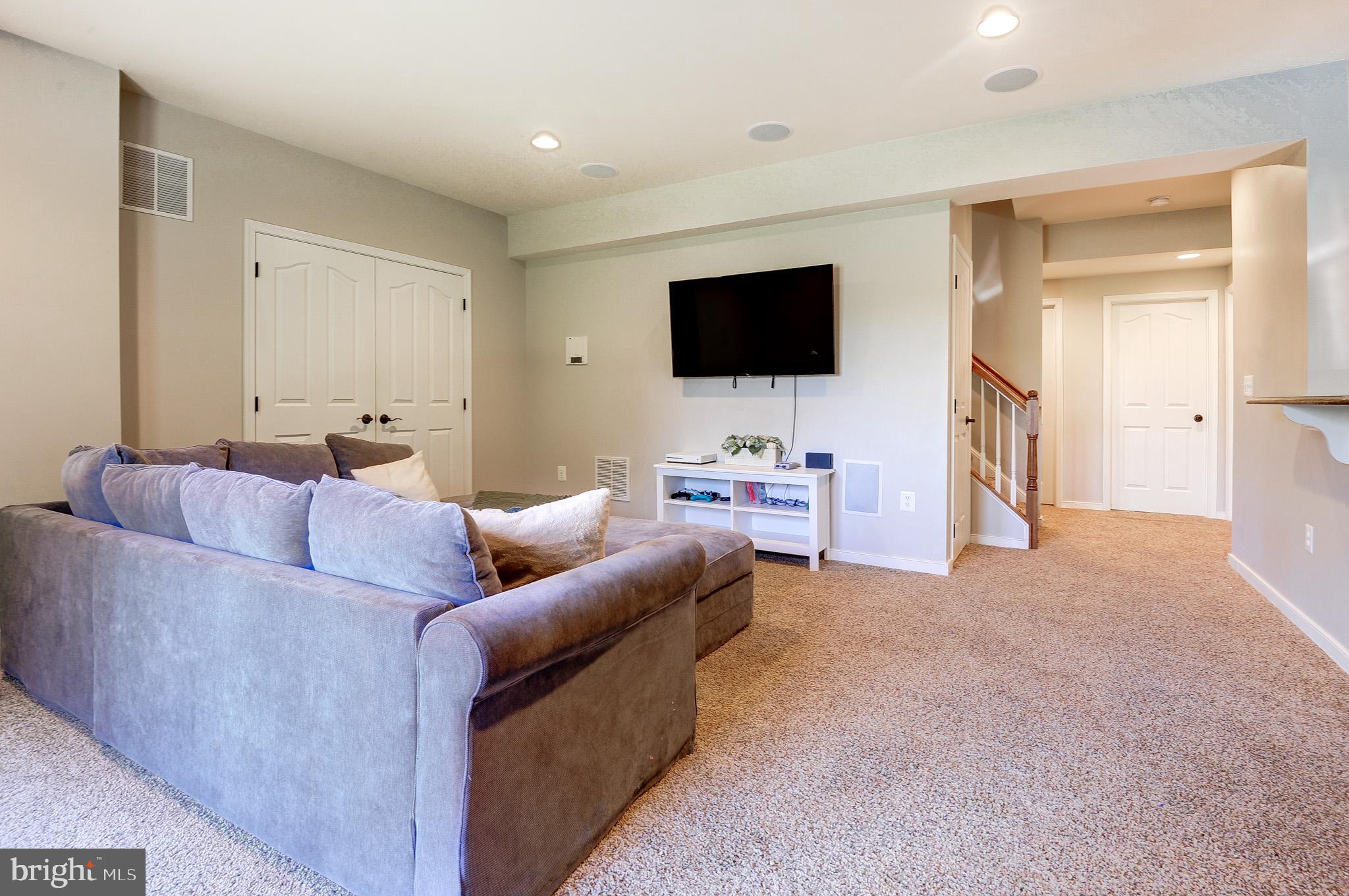 HILLS OF AQUIA - Residential