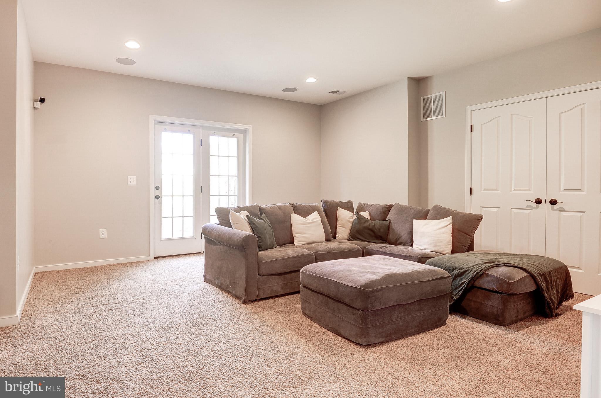 HILLS OF AQUIA - Residential