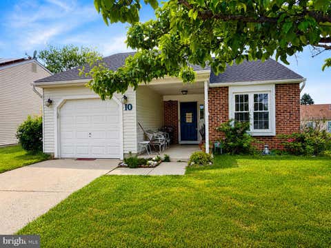 Homes For Sale - 10 Adner Drive<br/> MOUNT LAUREL, NJ 08054
