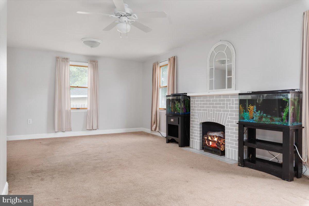 MARLYN MANOR - Residential