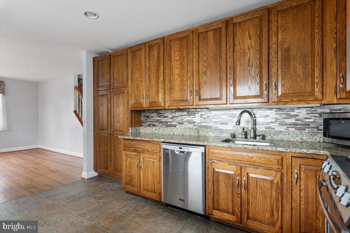 MARLYN MANOR - Residential