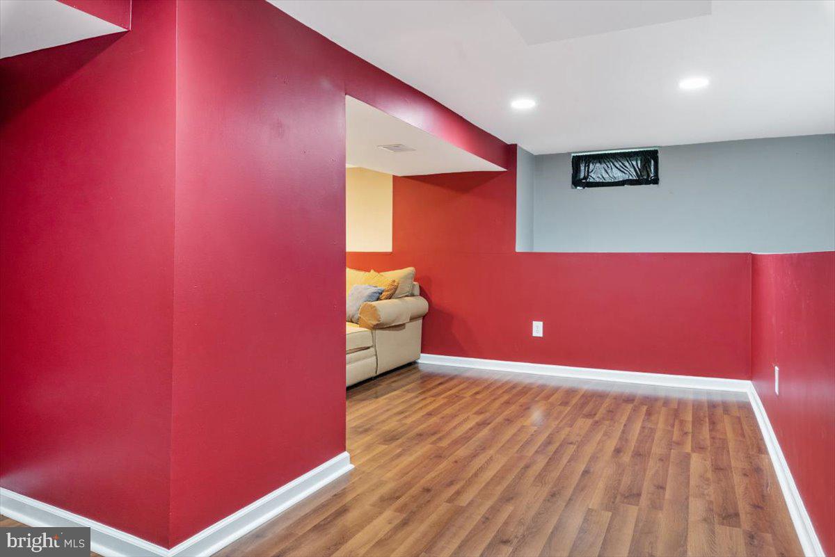 MARLYN MANOR - Residential