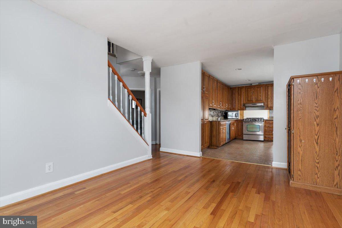 MARLYN MANOR - Residential