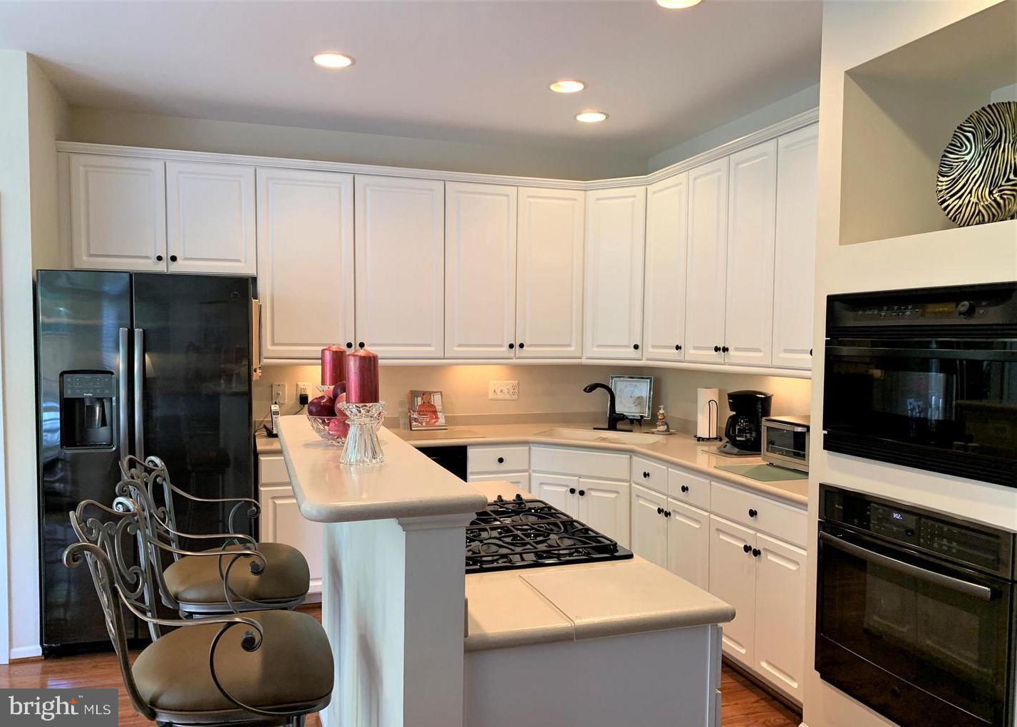 TOWNES OF MANCHESTER WOODS - Residential Lease