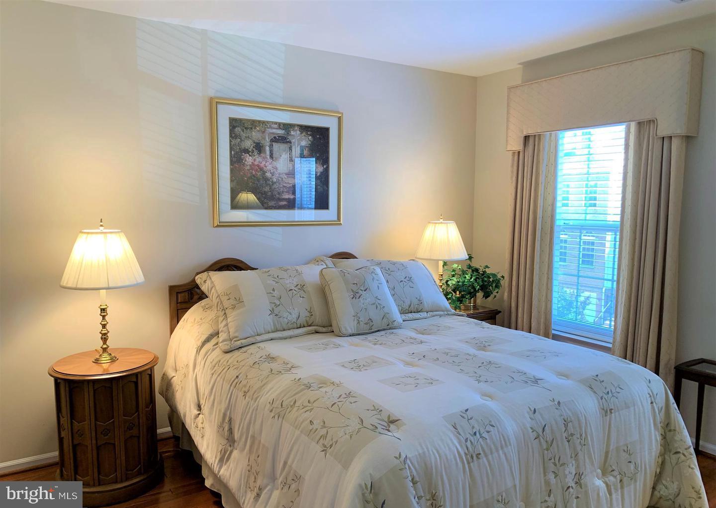 TOWNES OF MANCHESTER WOODS - Residential Lease