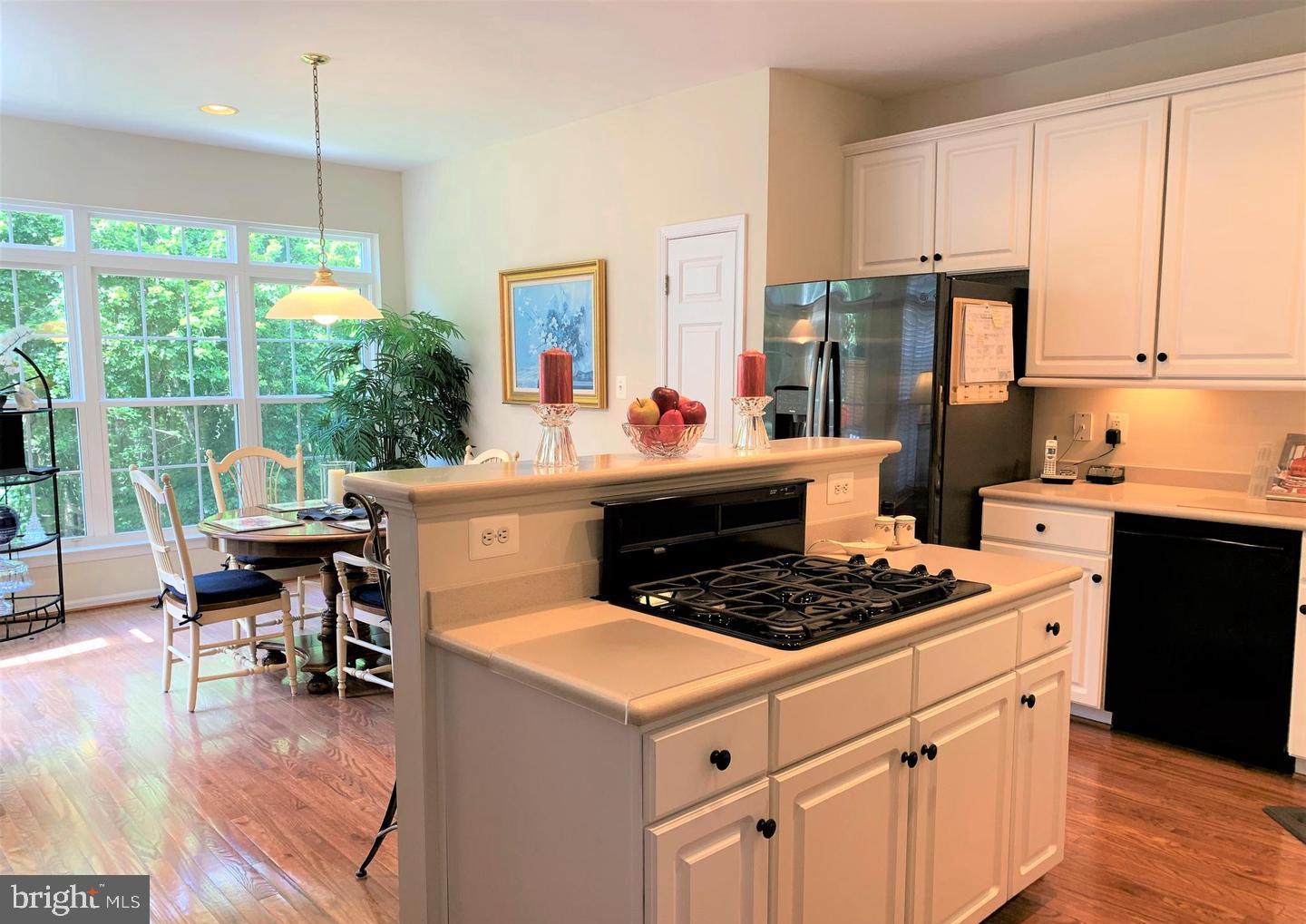 TOWNES OF MANCHESTER WOODS - Residential Lease