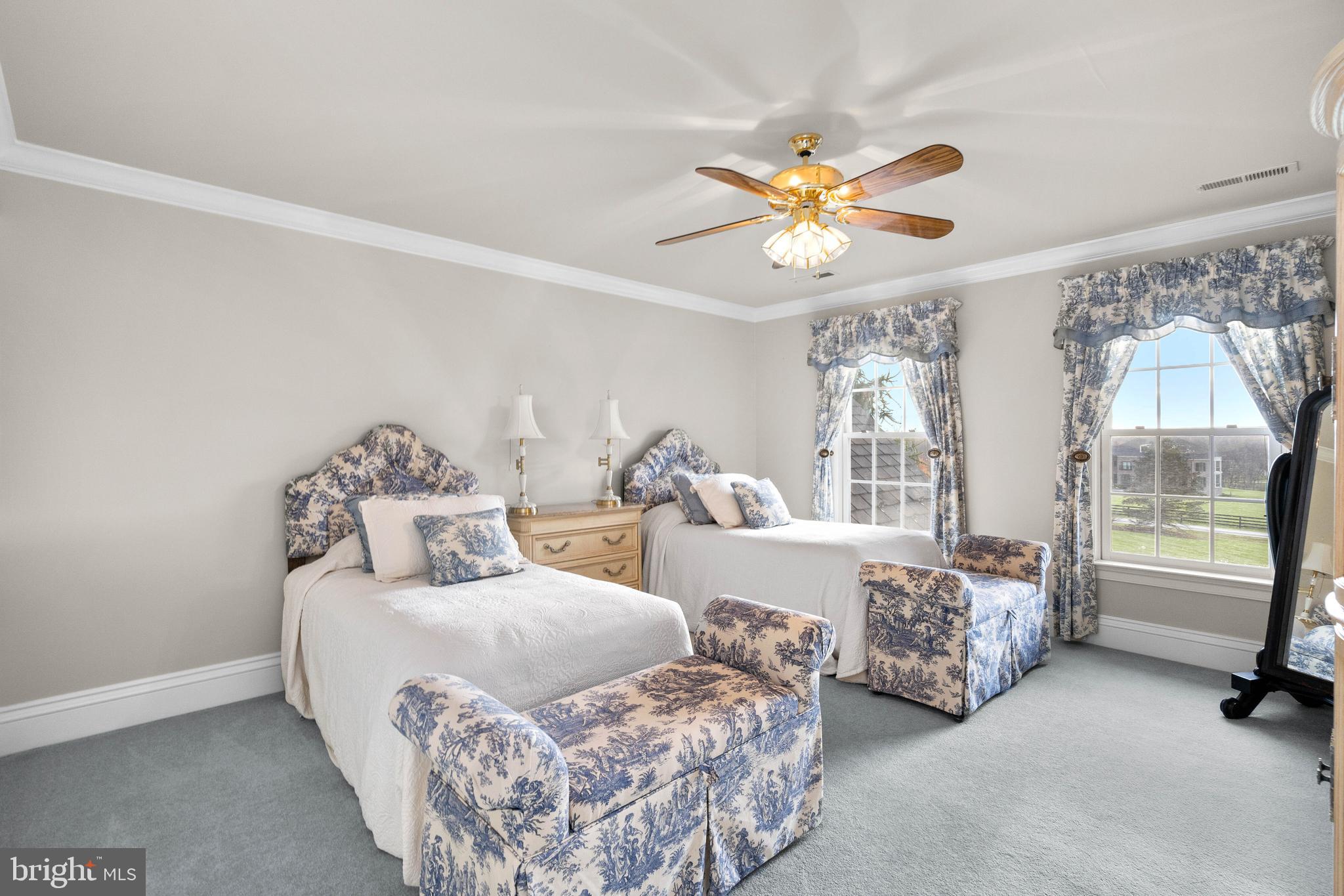 CHESWICK - Residential