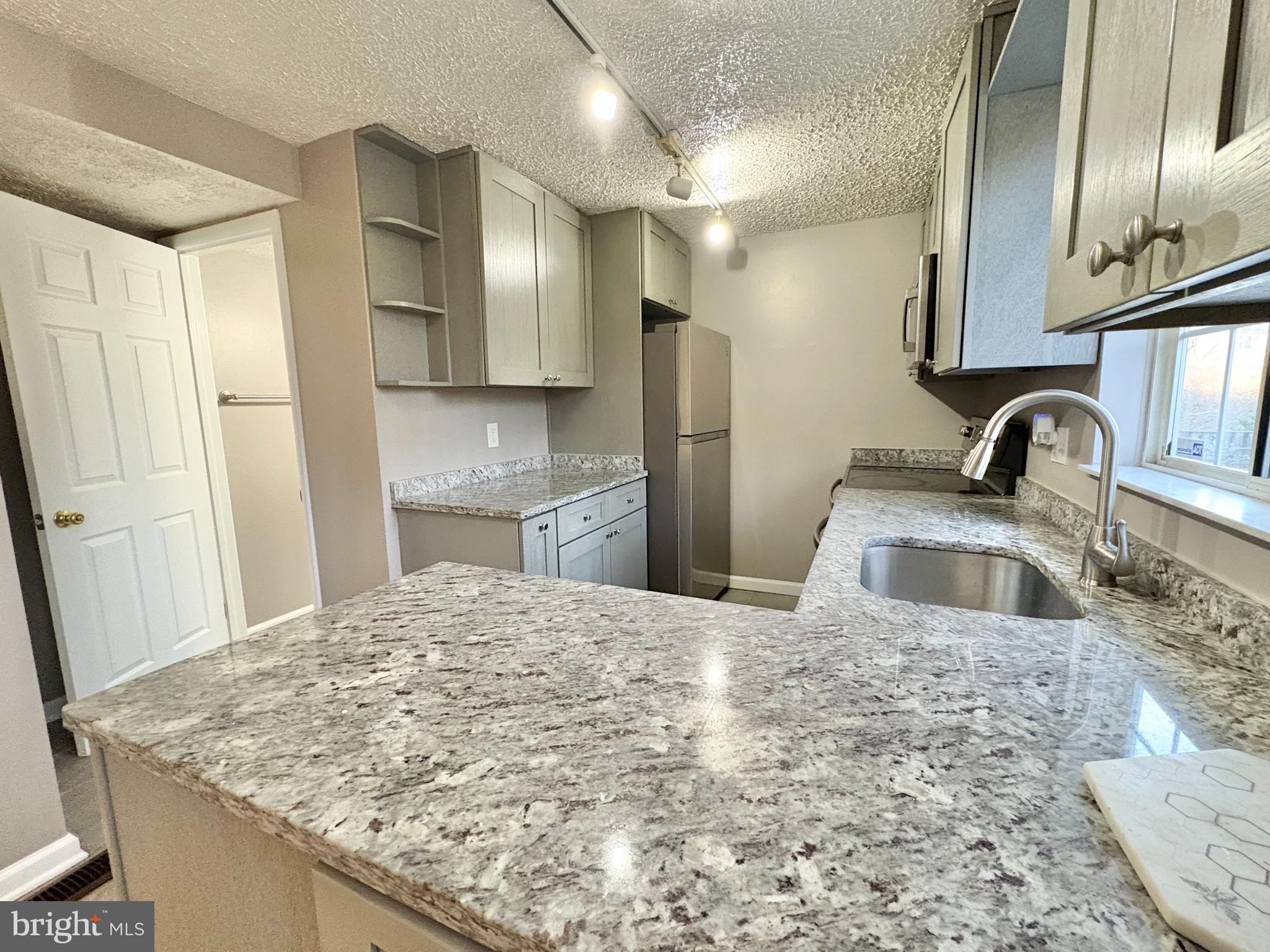 NEWINGTON FOREST - Residential Lease