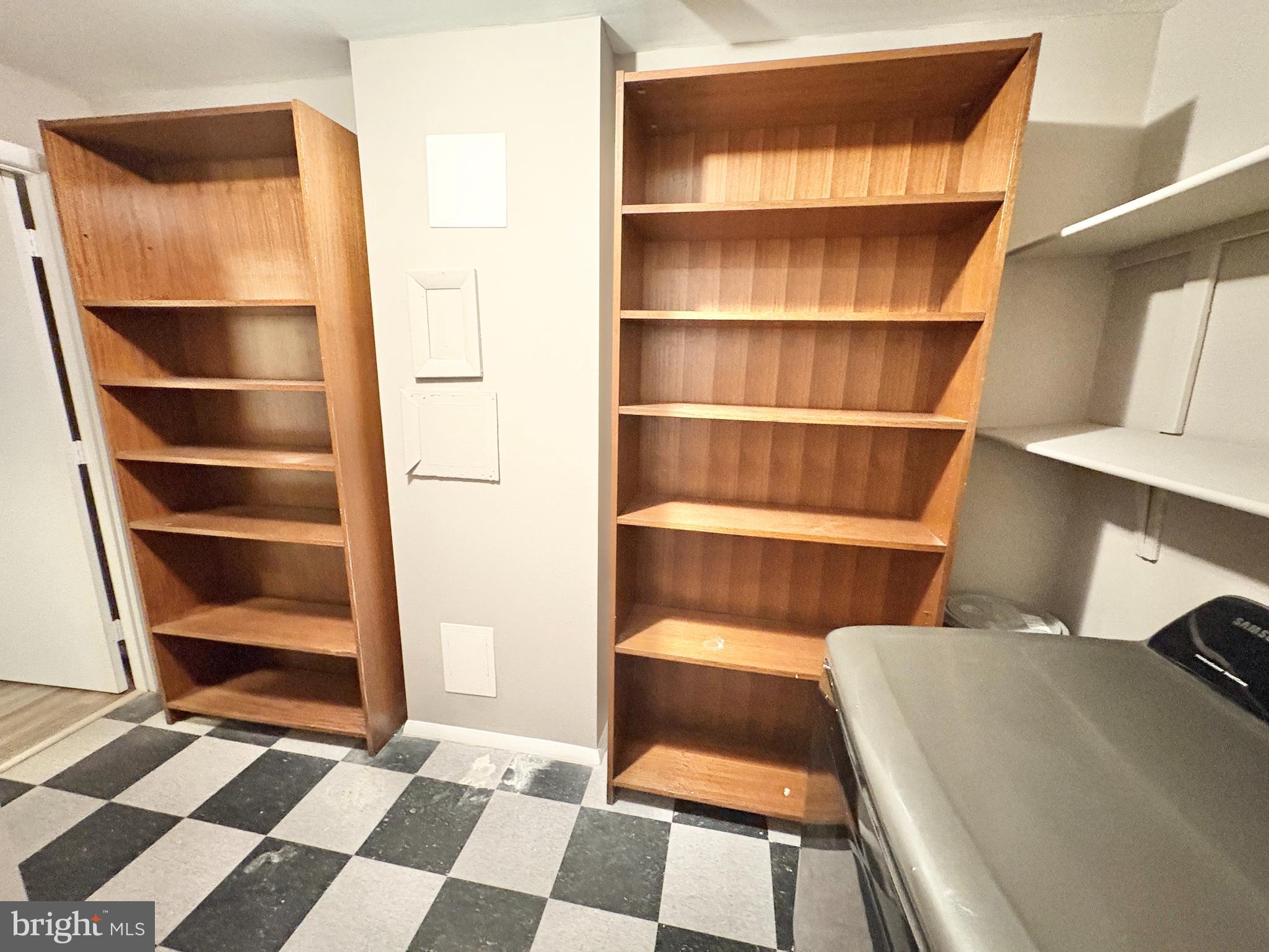 NEWINGTON FOREST - Residential Lease