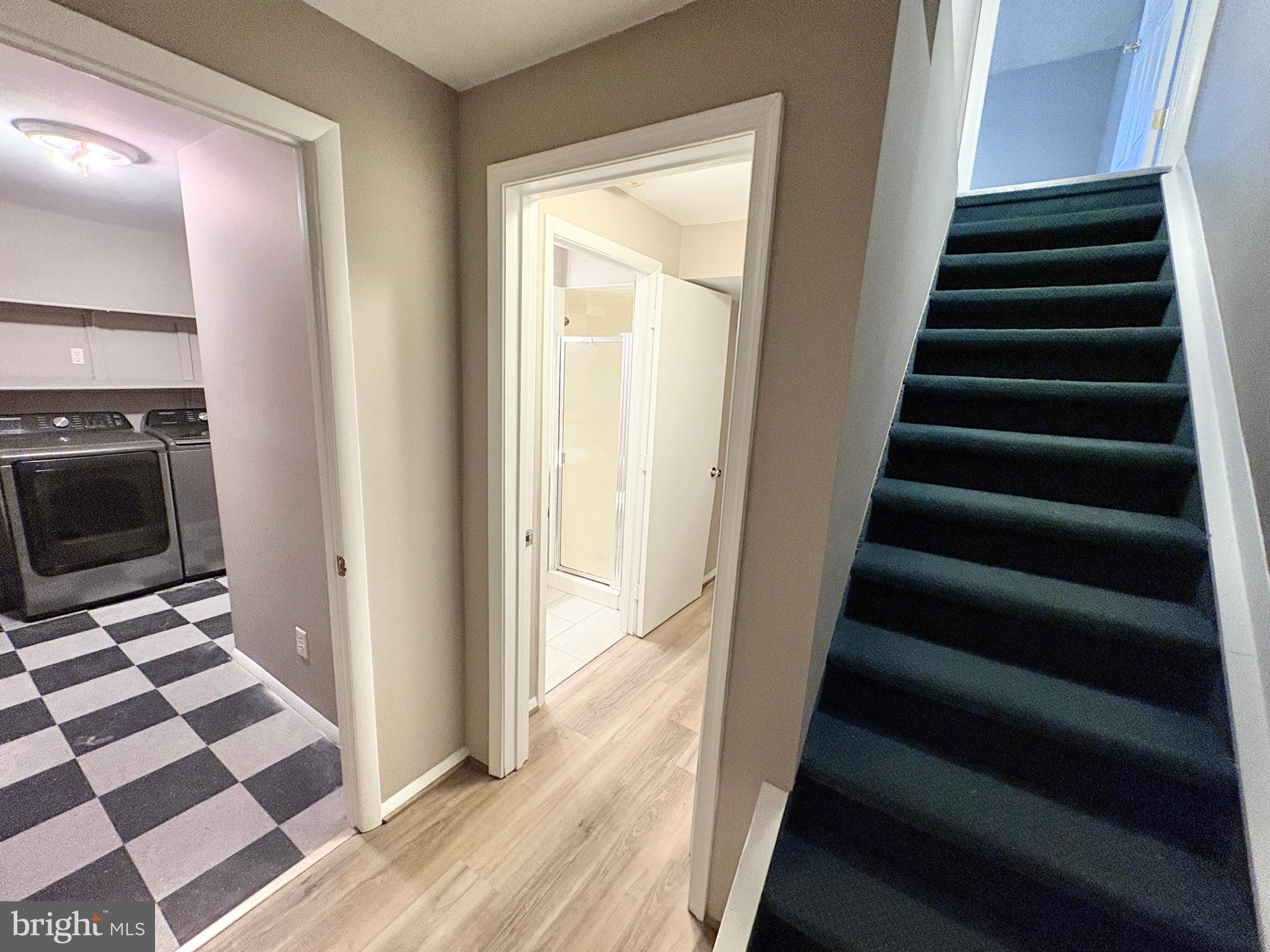 NEWINGTON FOREST - Residential Lease