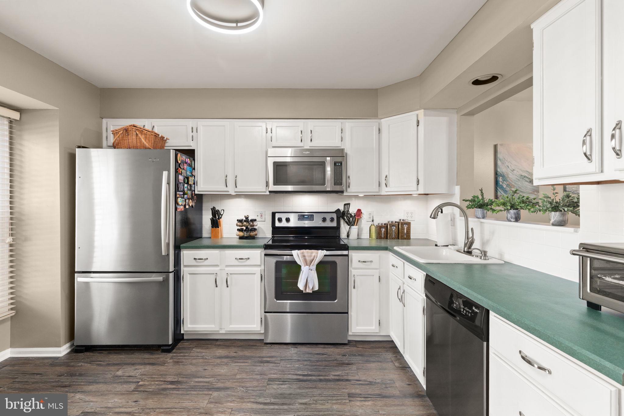 1047 WINGATE COURT I-13