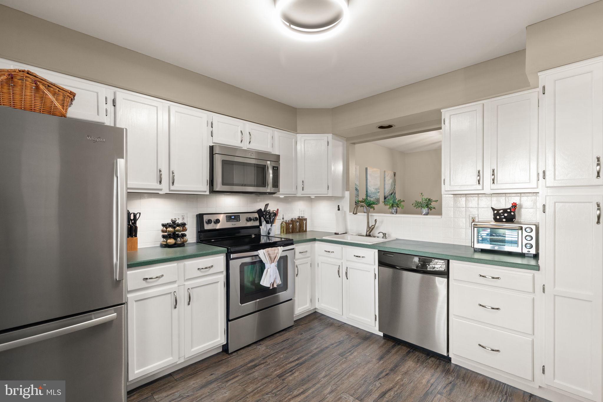 1047 WINGATE COURT I-13