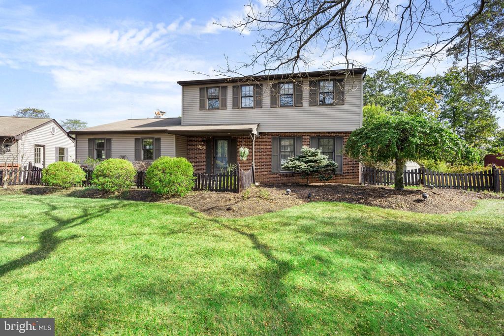 Photo of 657 Birchwood Court, HATFIELD, PA 19440 (MLS # PAMC2157648)