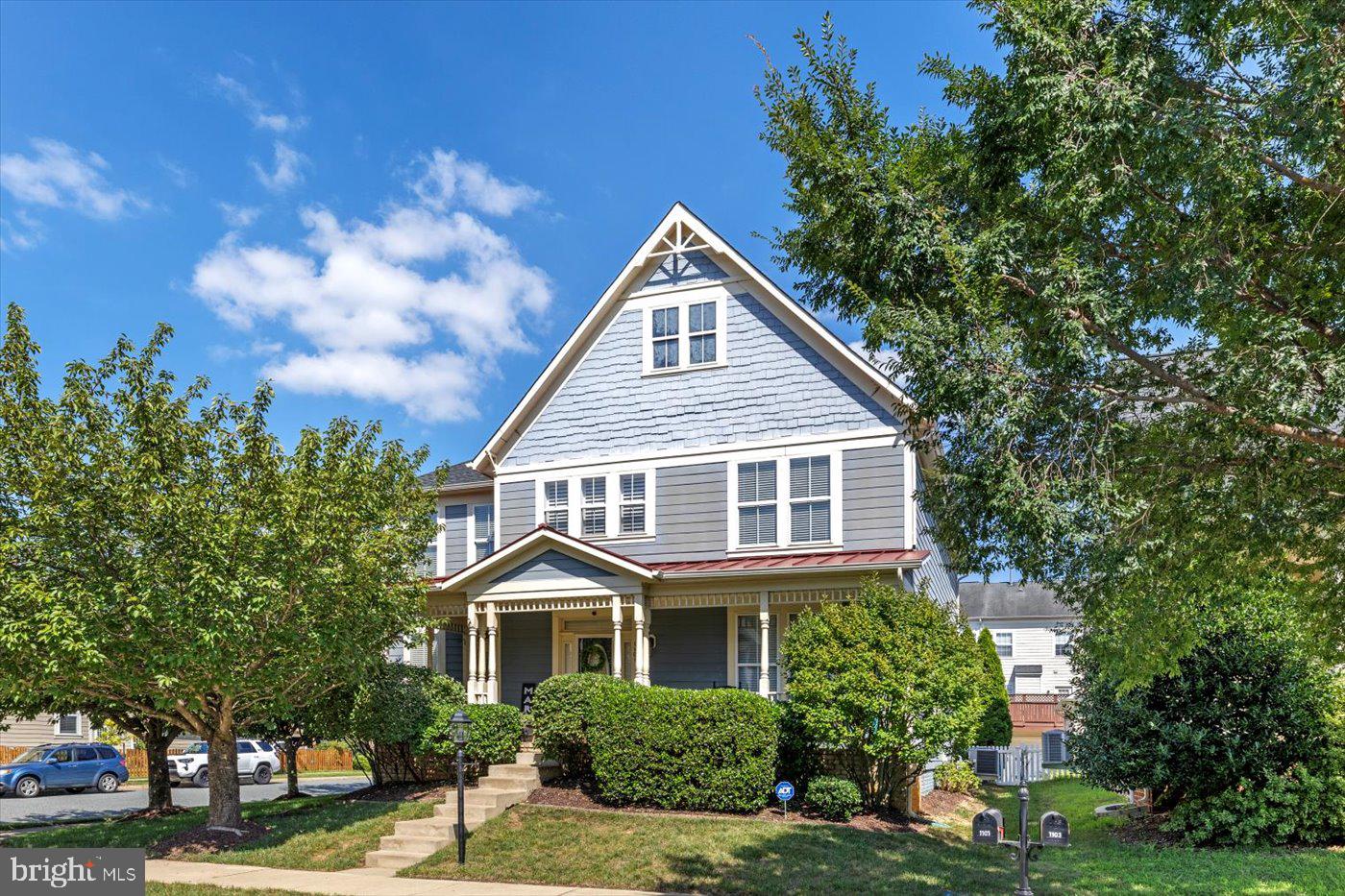 1101 PICKETT STREET