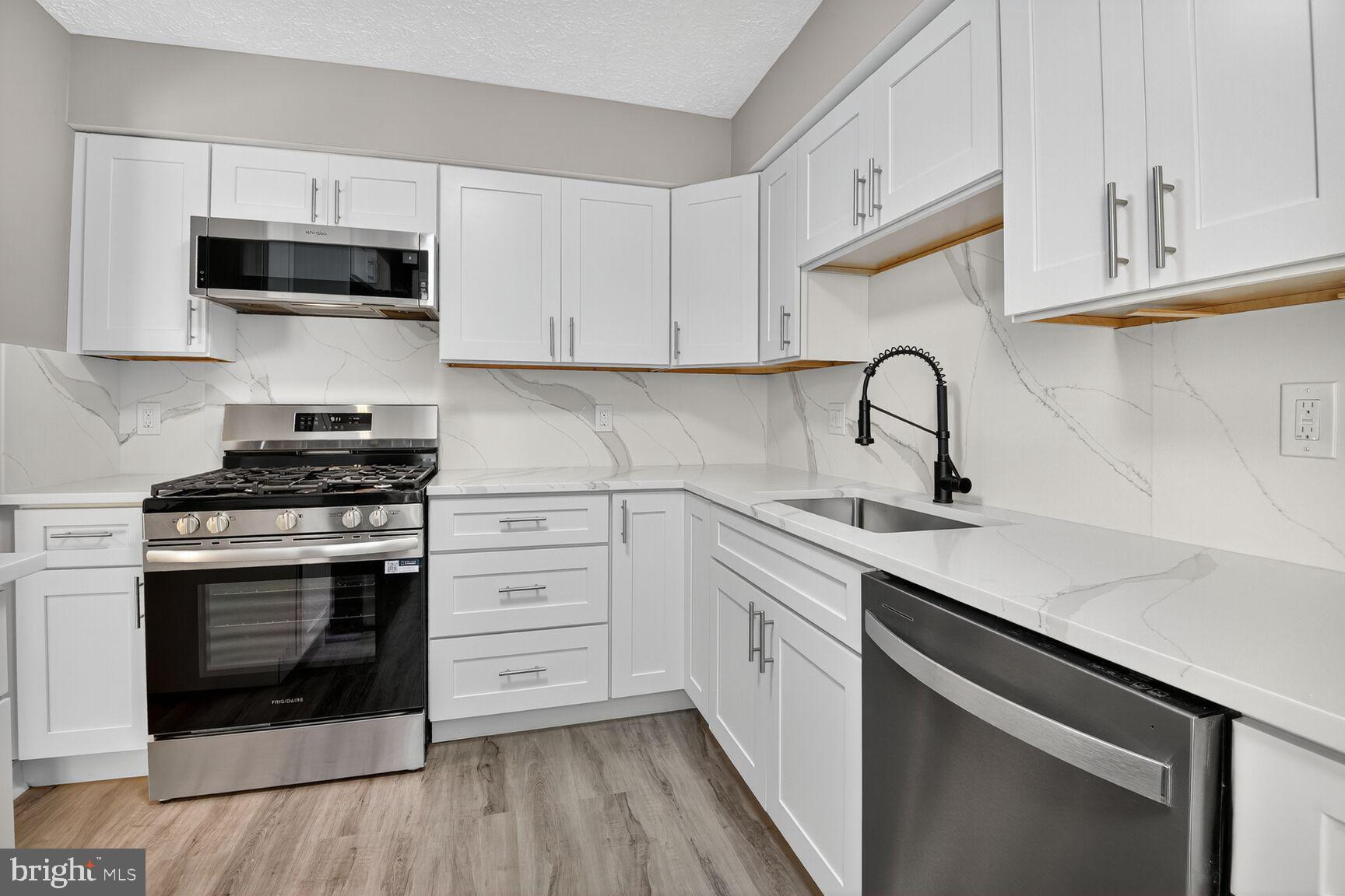 FERNSHIRE FARMS - Residential