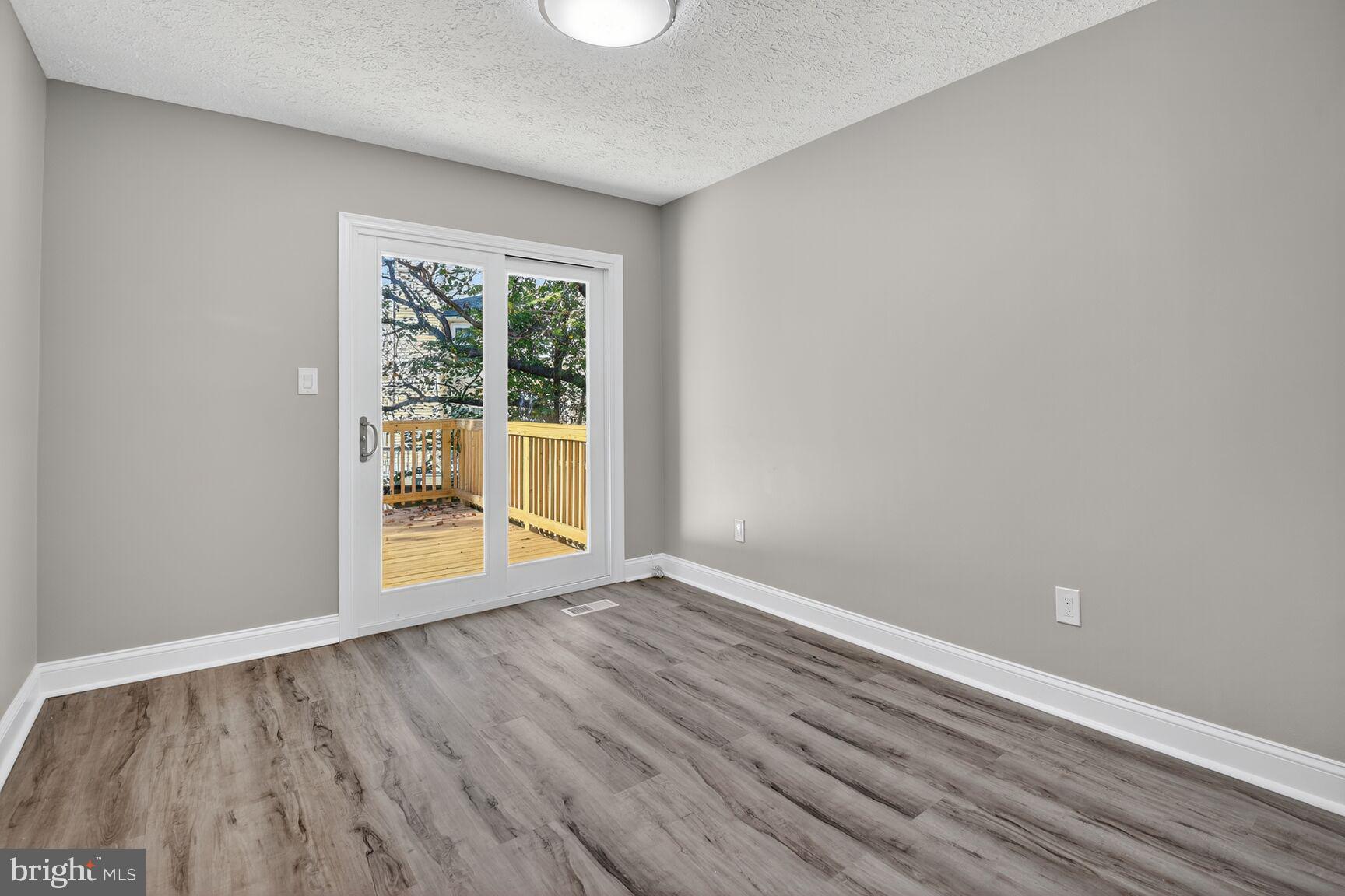 FERNSHIRE FARMS - Residential