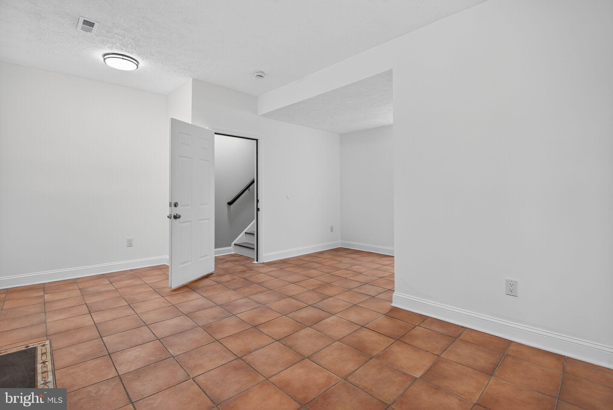 FERNSHIRE FARMS - Residential