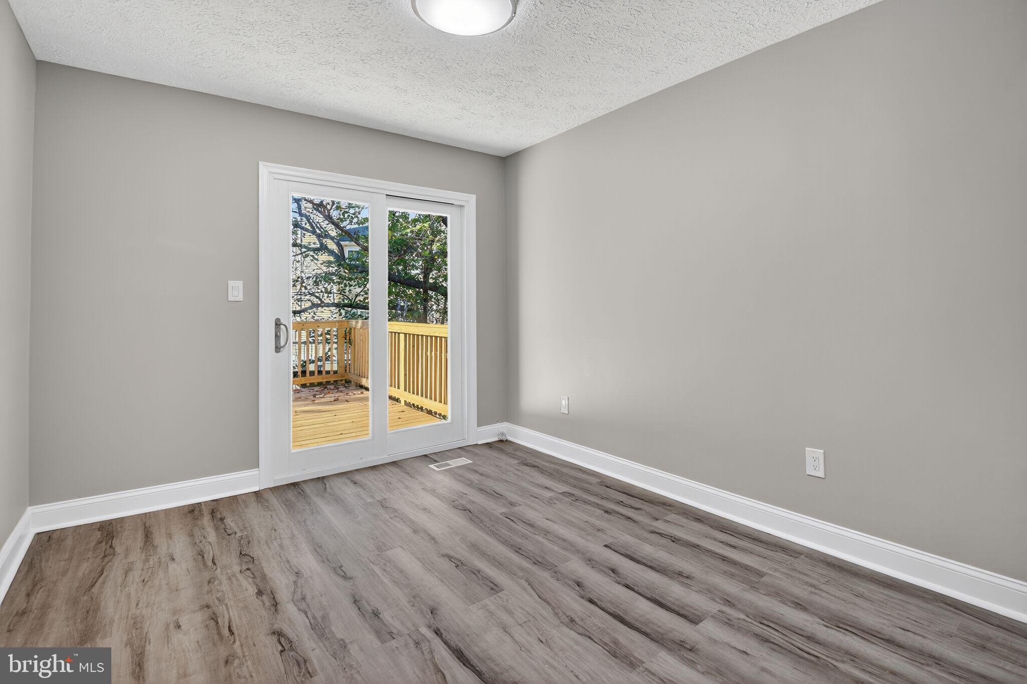 FERNSHIRE FARMS - Residential