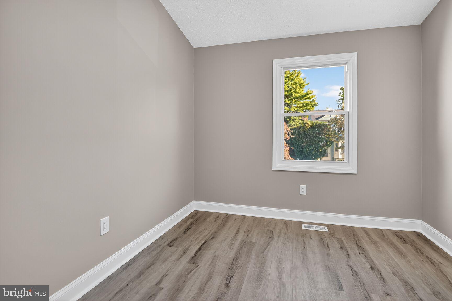 FERNSHIRE FARMS - Residential