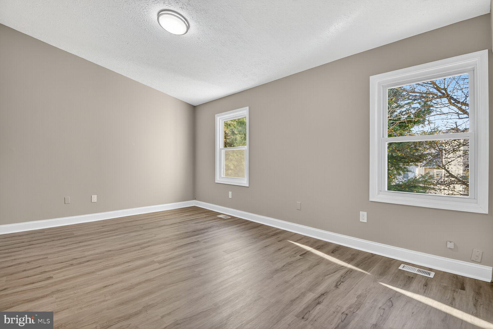 FERNSHIRE FARMS - Residential