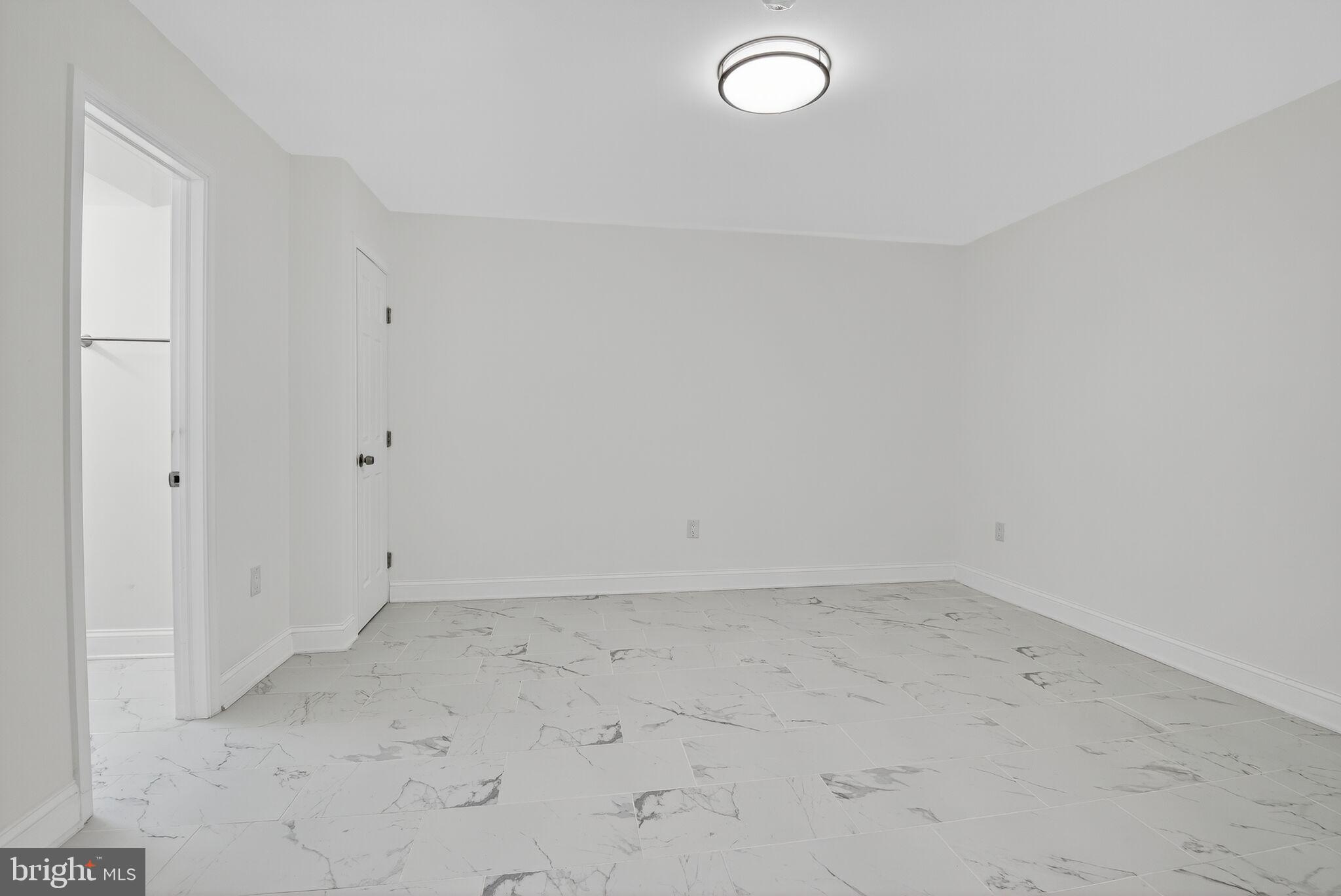 FERNSHIRE FARMS - Residential