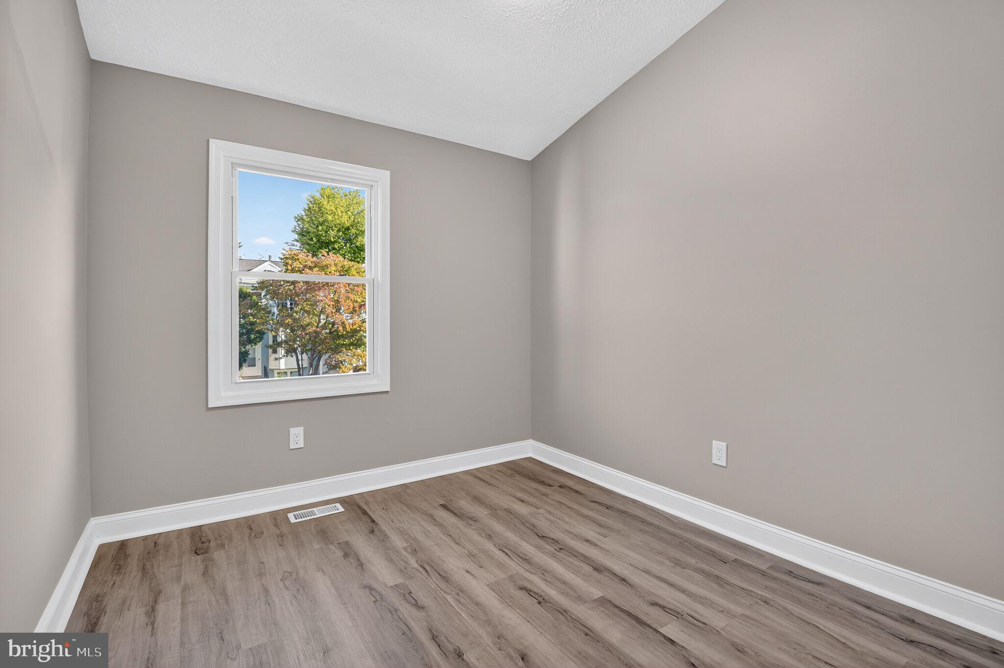 FERNSHIRE FARMS - Residential