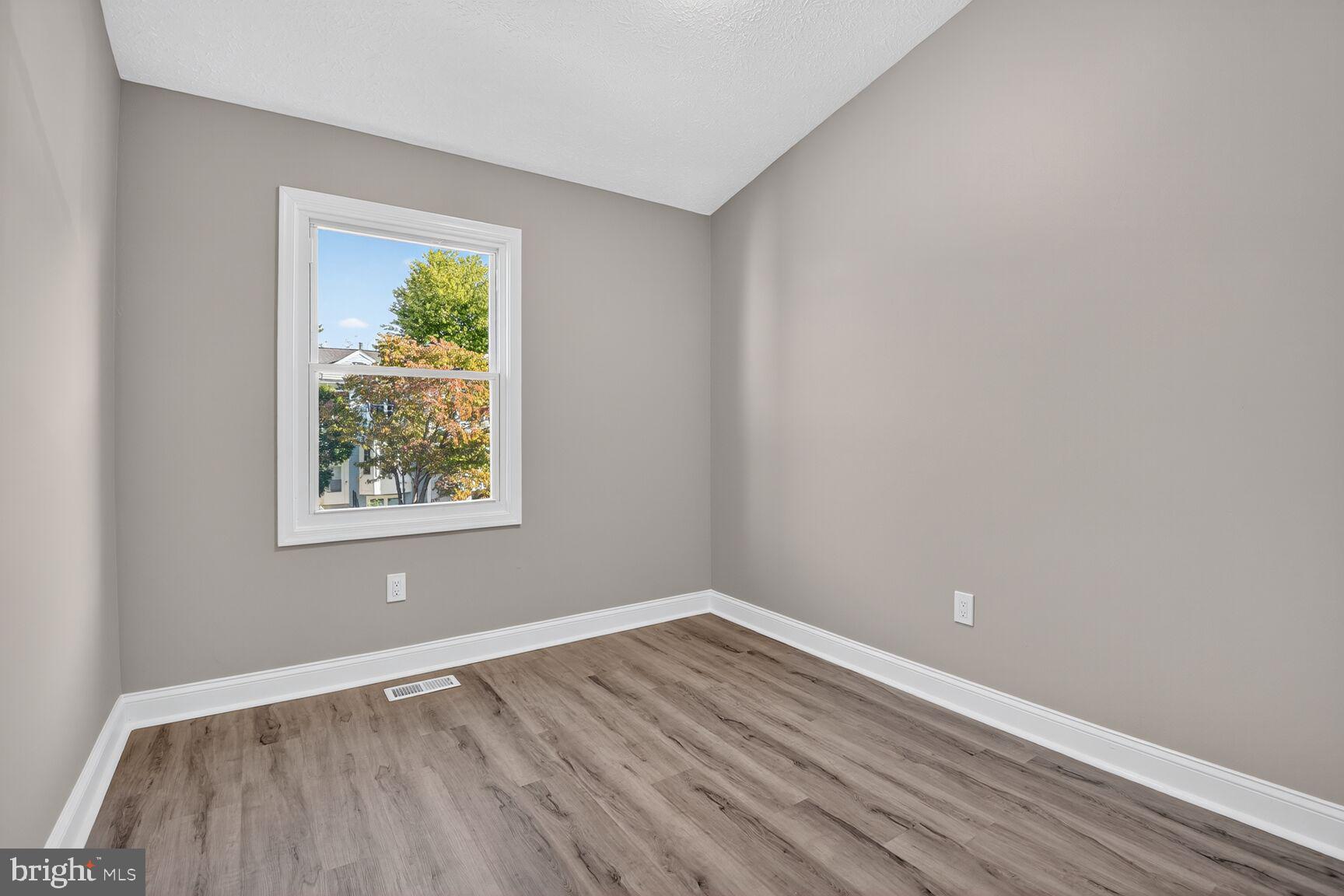 FERNSHIRE FARMS - Residential