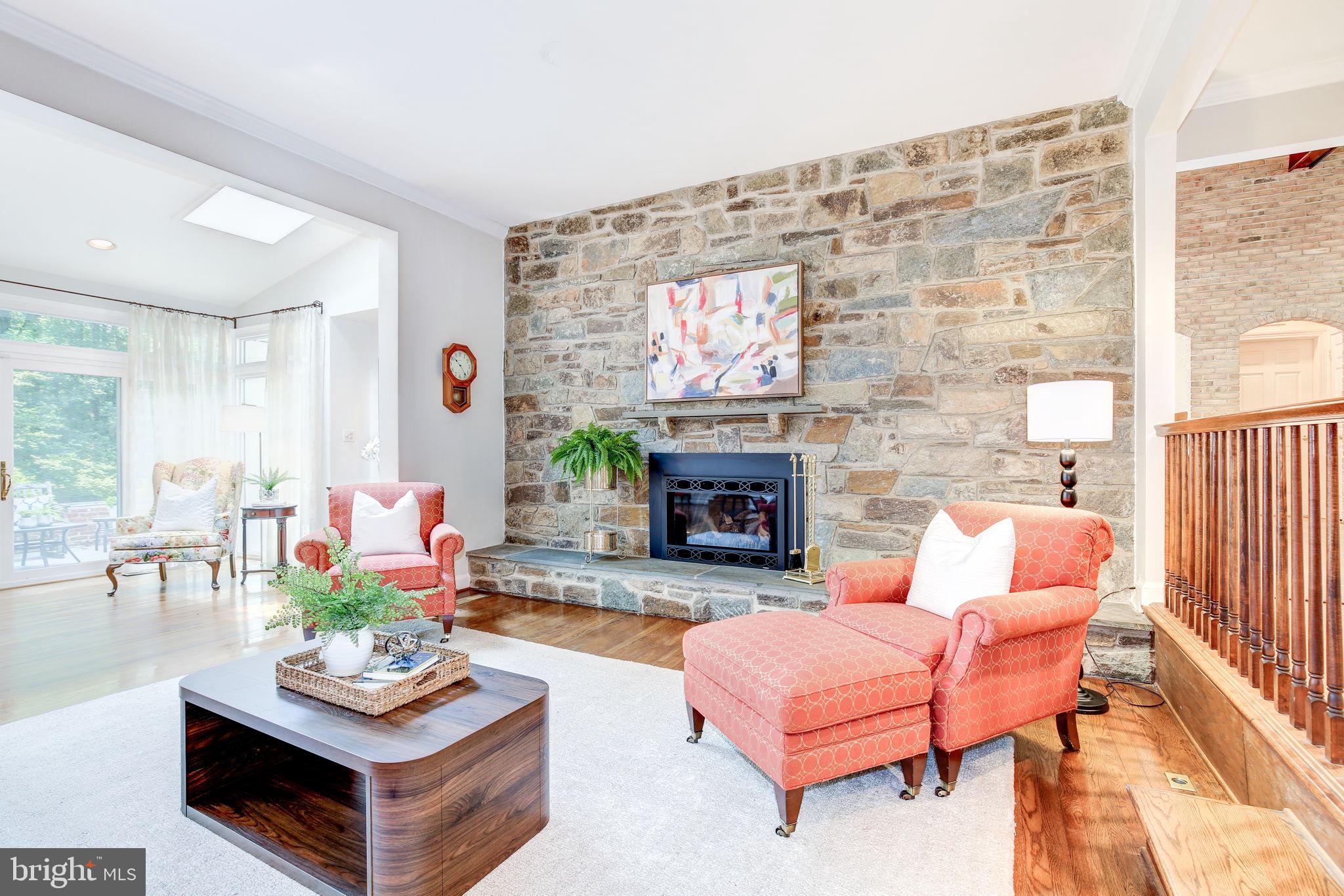 WILLIAMSBURG GARDENS - Residential