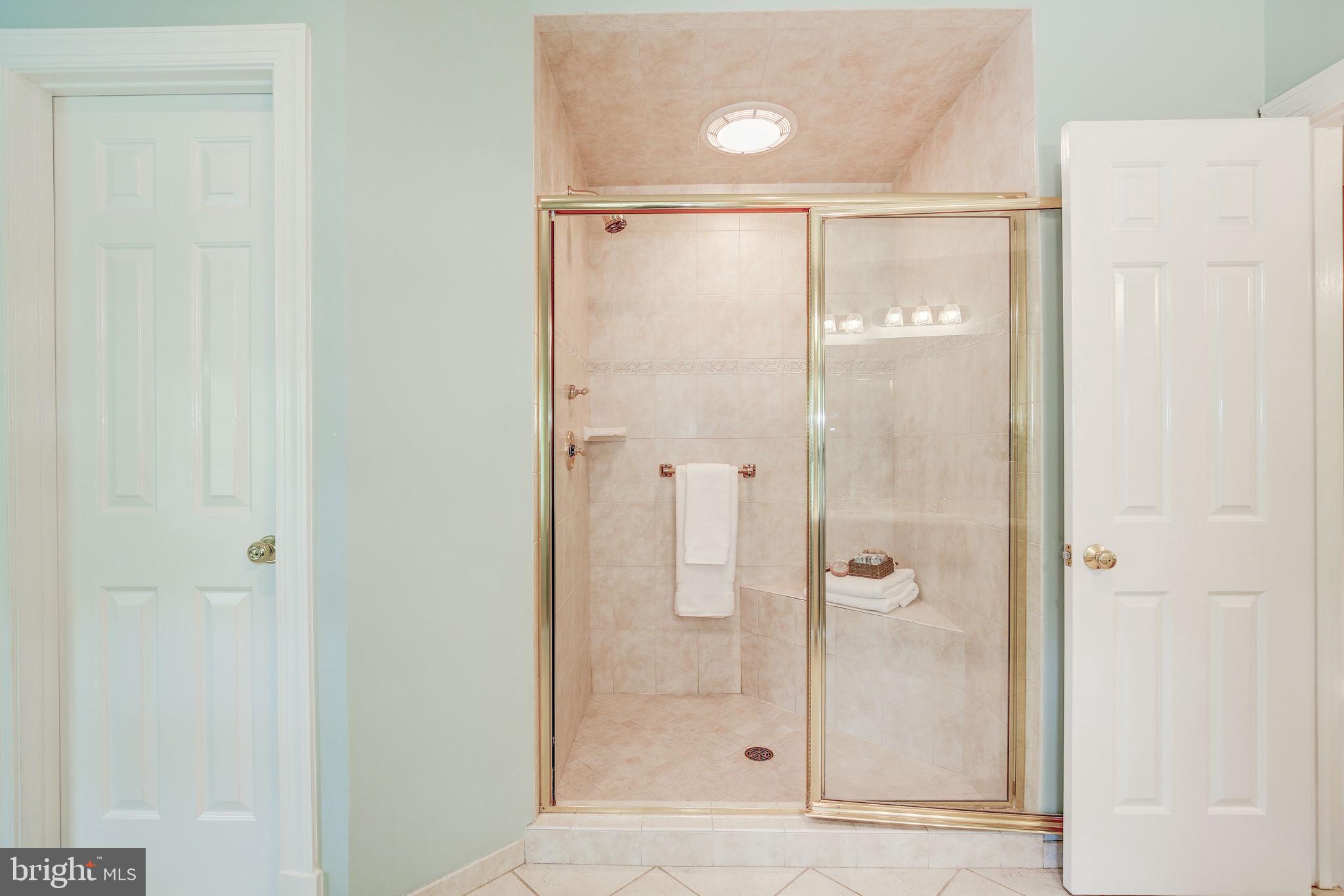 WILLIAMSBURG GARDENS - Residential