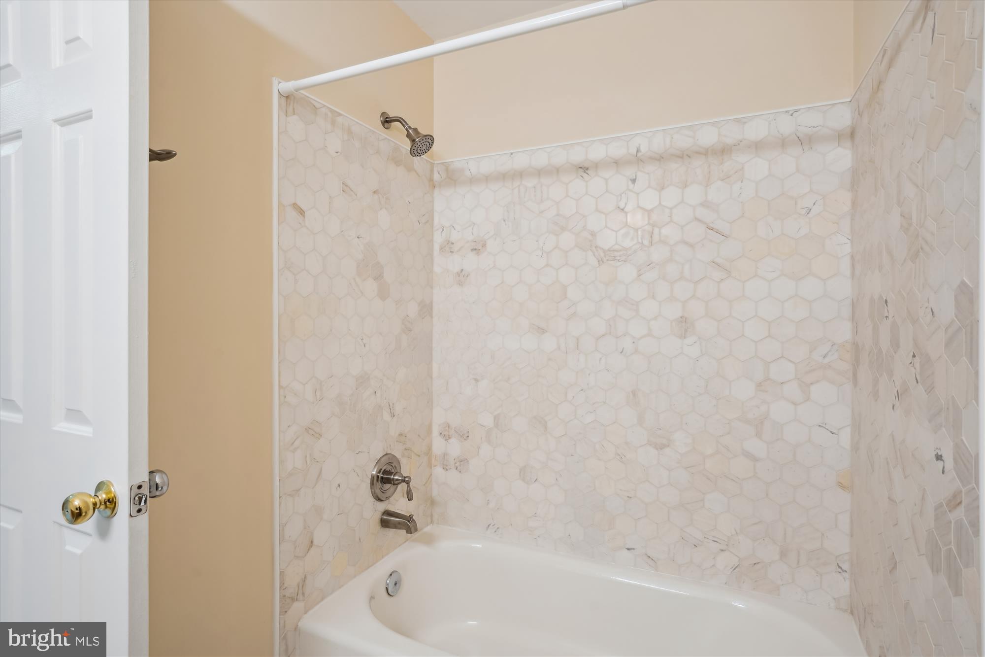 THE REACH - Residential