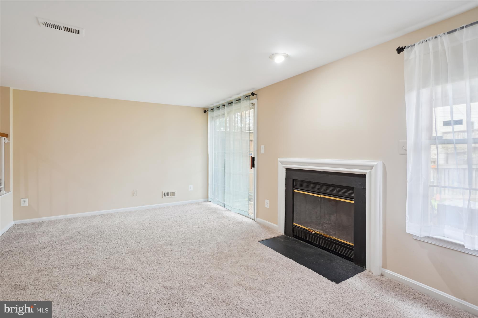 THE REACH - Residential