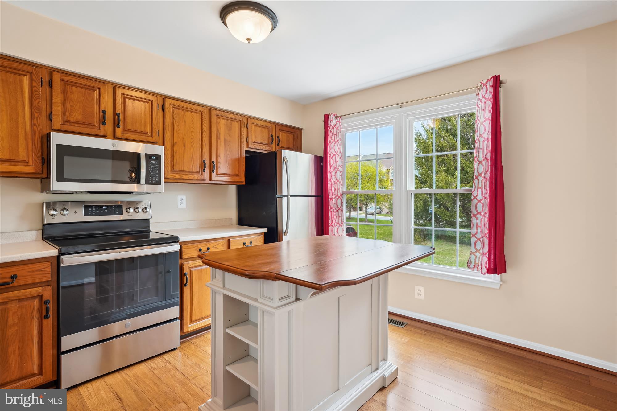 THE REACH - Residential