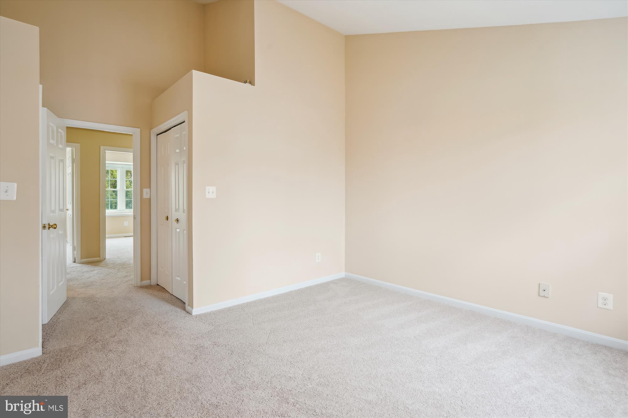 THE REACH - Residential