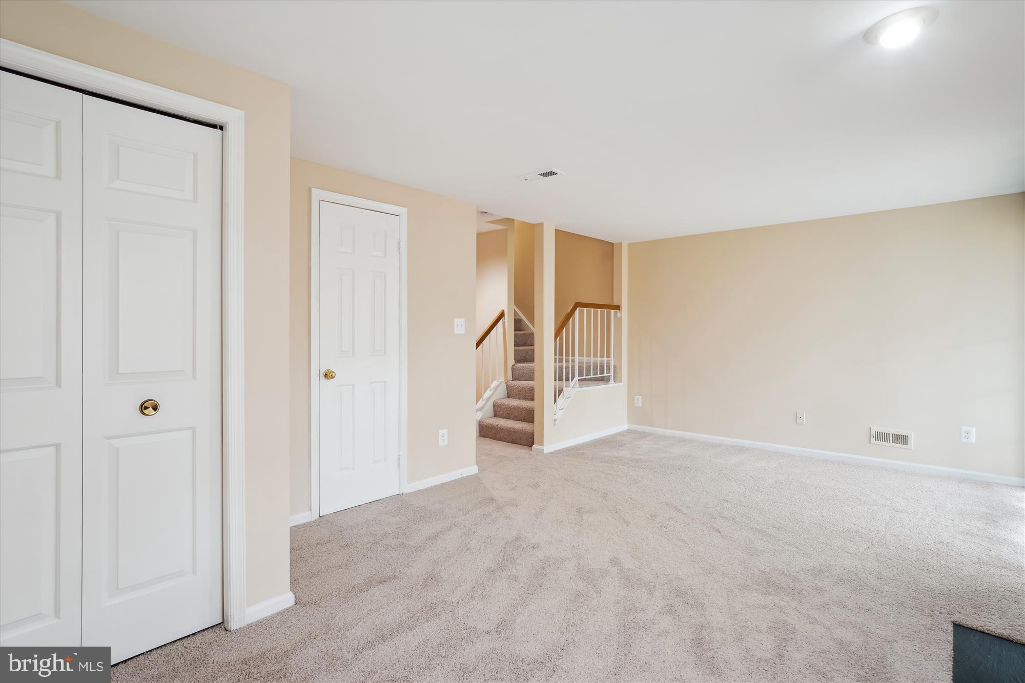 THE REACH - Residential