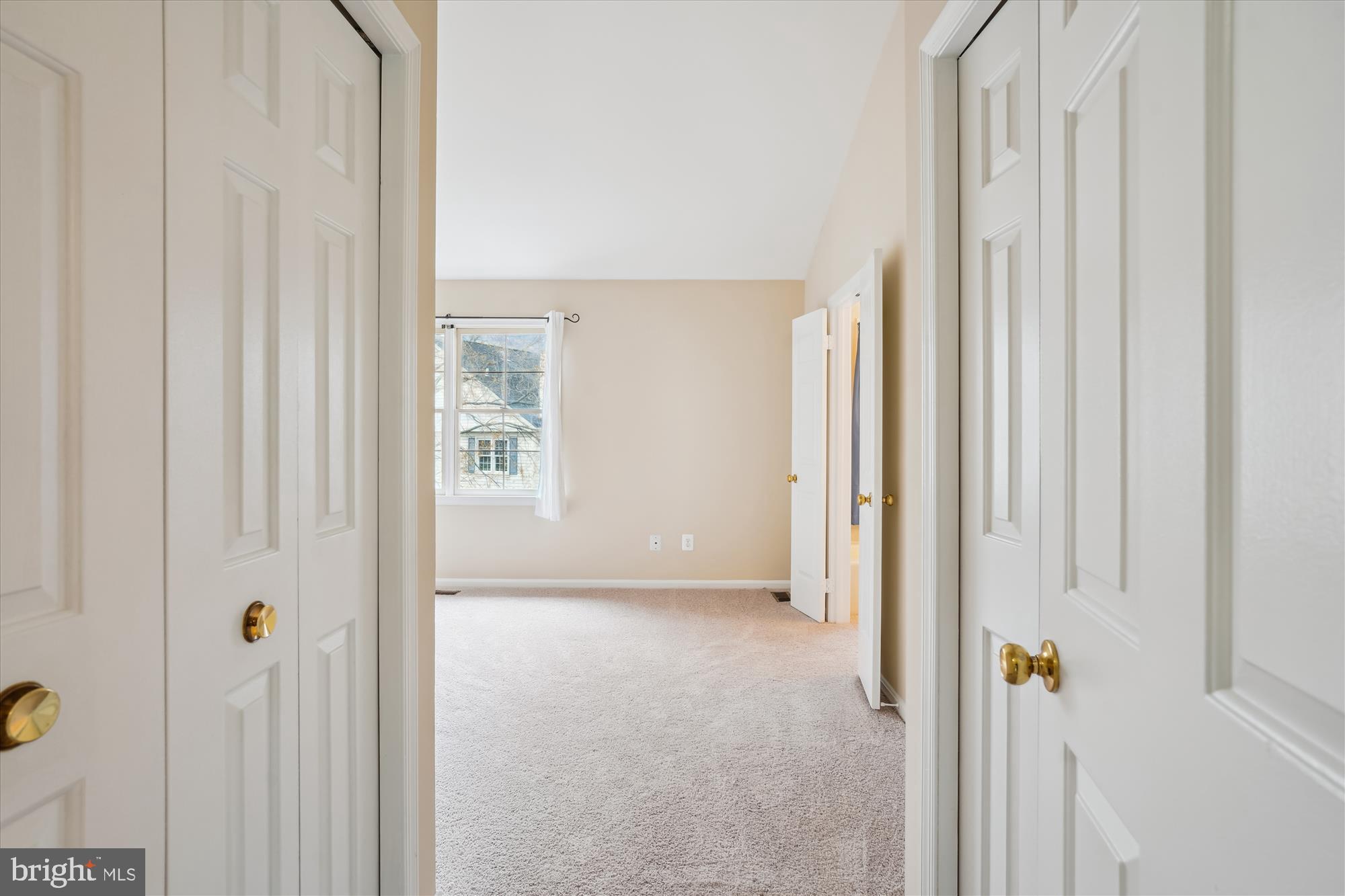 THE REACH - Residential