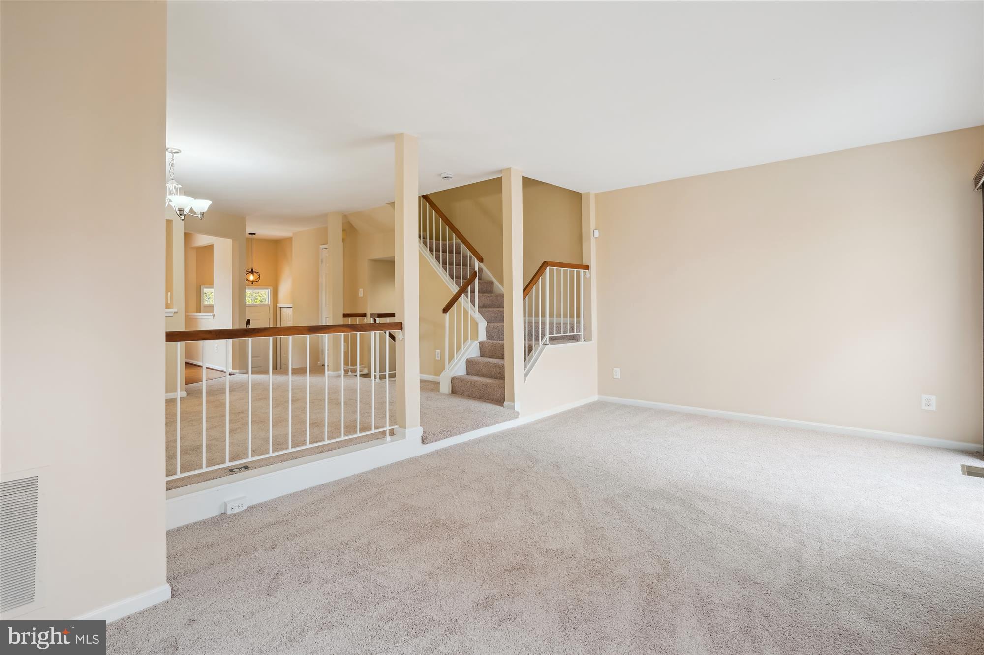 THE REACH - Residential