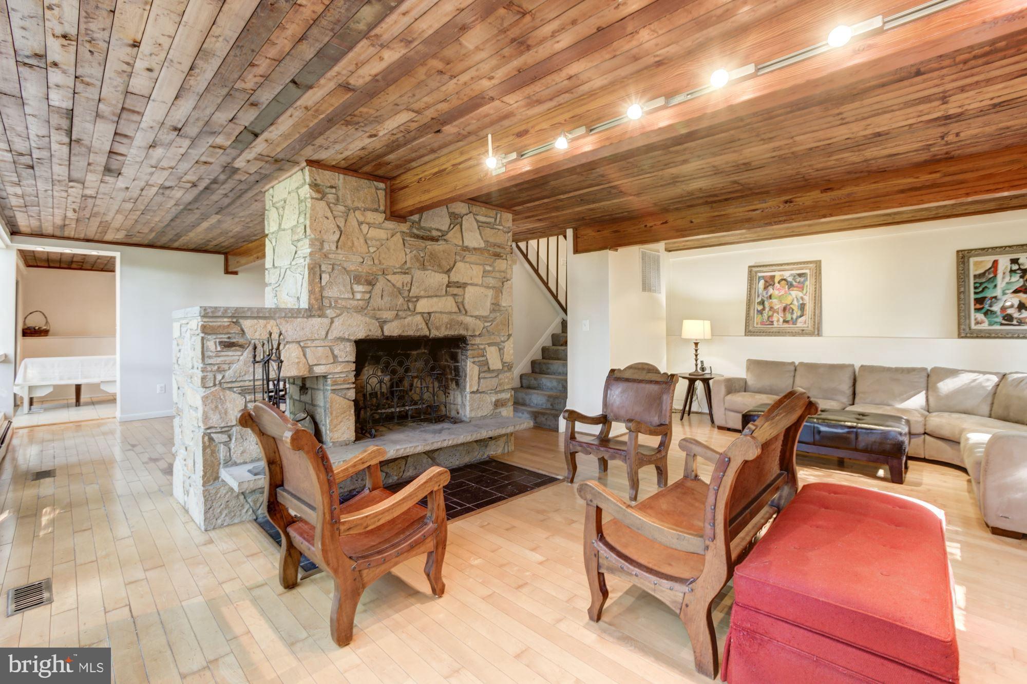 CLARKSVILLE HUNT - Residential