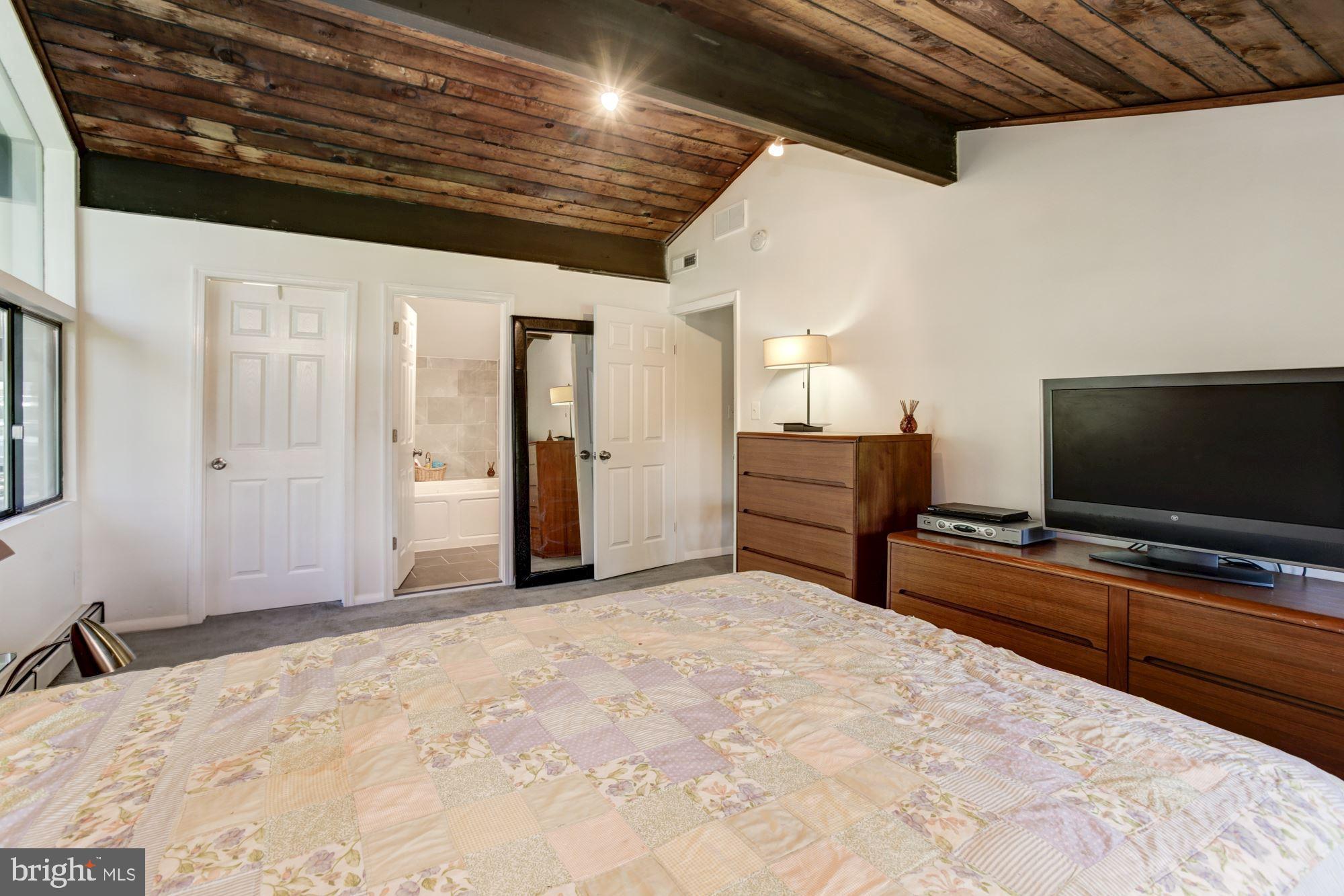 CLARKSVILLE HUNT - Residential