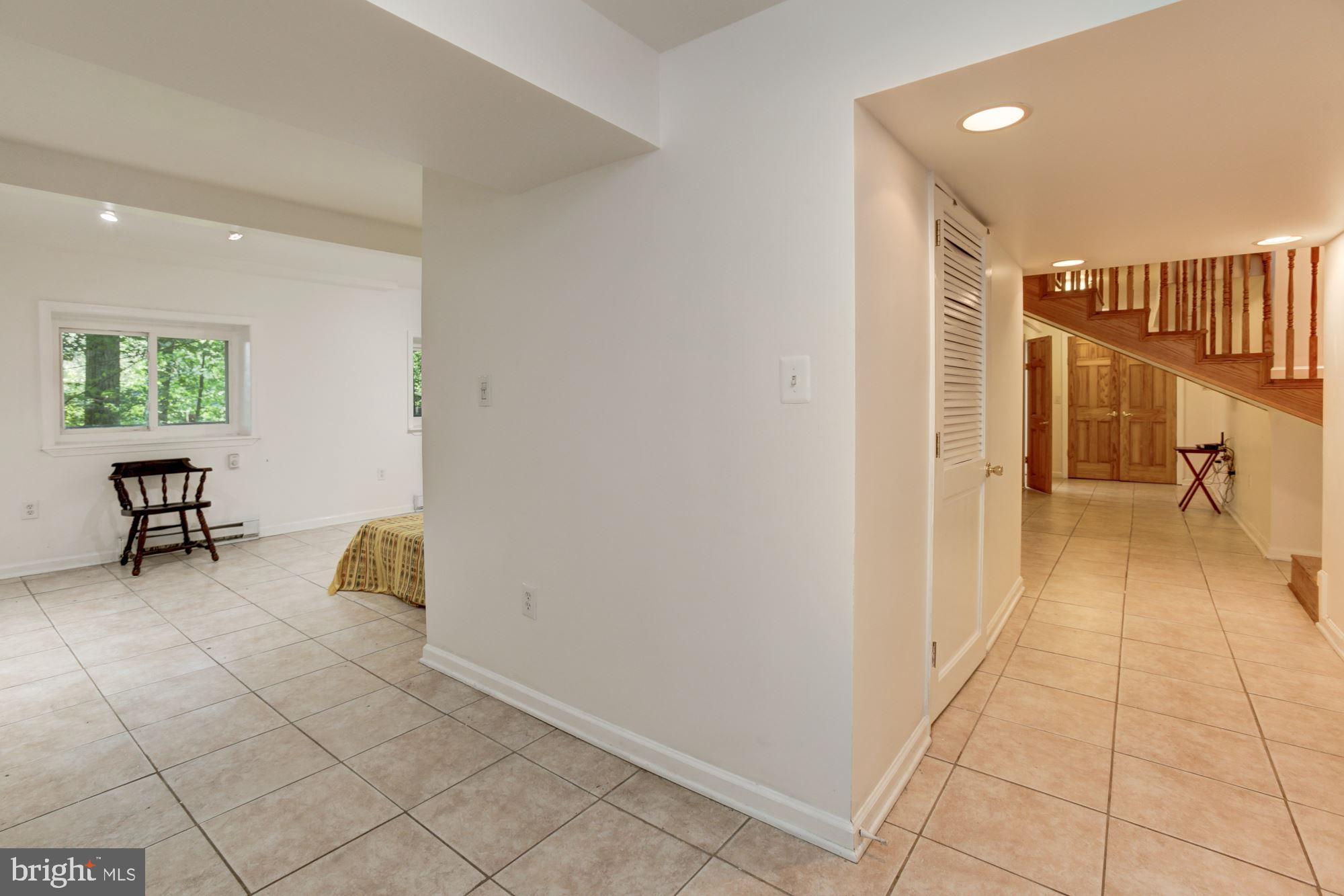 CLARKSVILLE HUNT - Residential