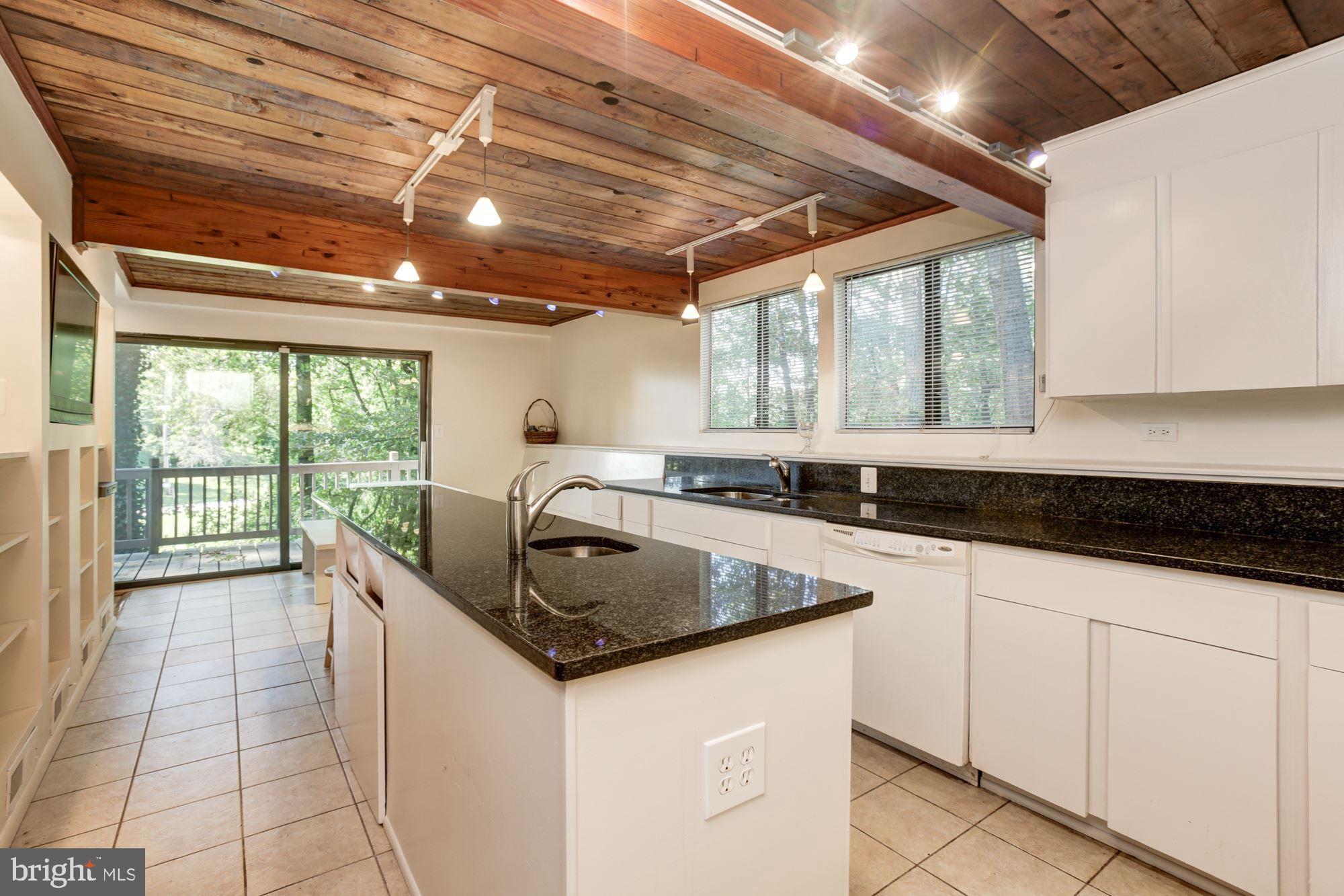 CLARKSVILLE HUNT - Residential